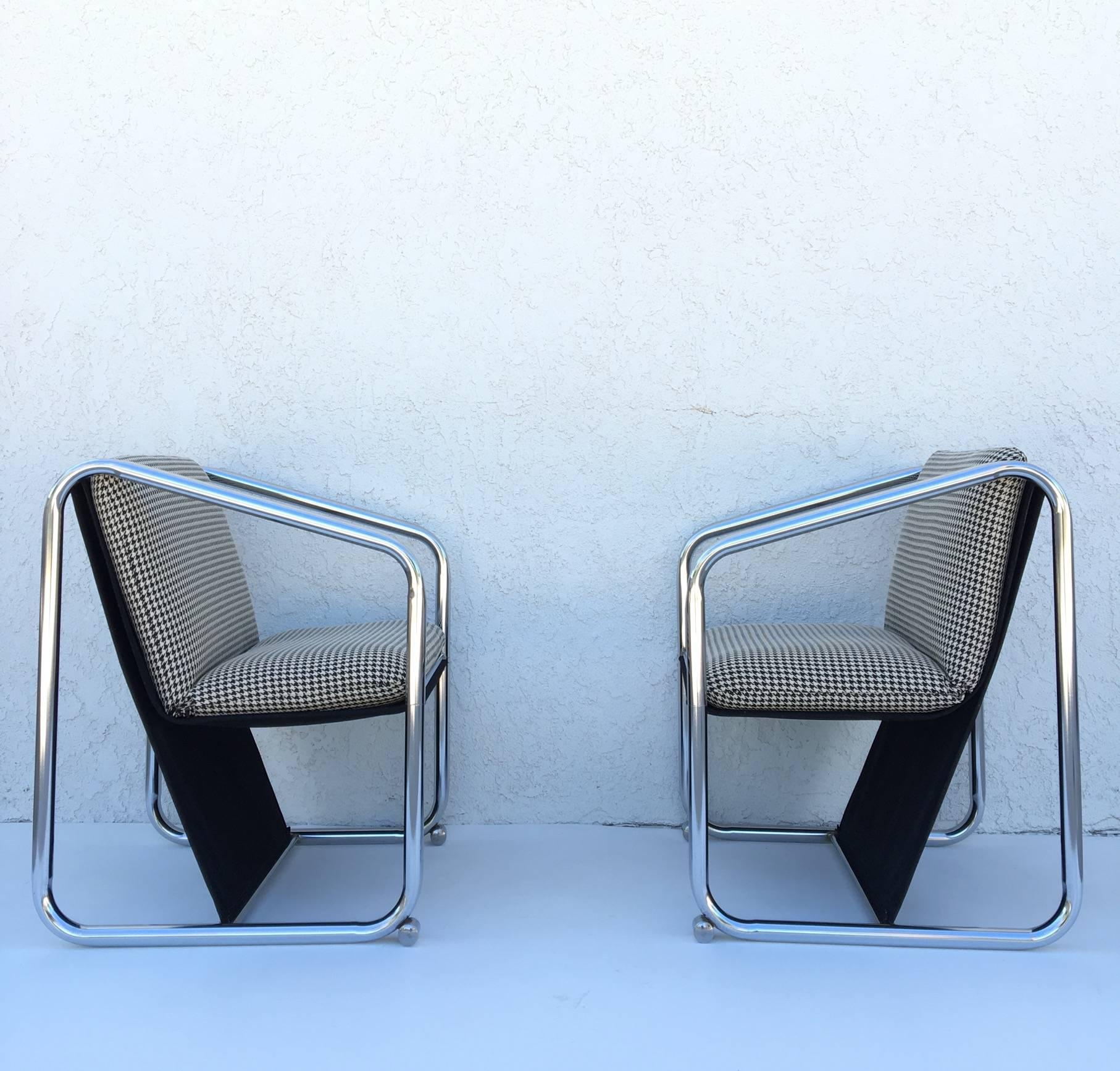 Rare Pair of Chrome Petite Lounge Chairs by Jerry Johnson In Excellent Condition In Palm Springs, CA