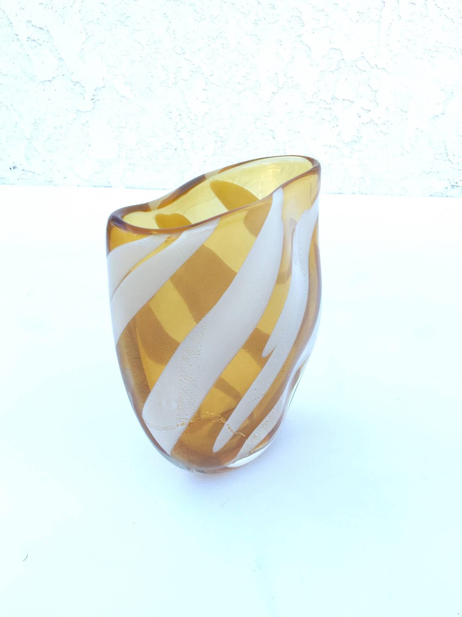 Mid-Century Modern Murano Glass Vase Signed by Livio Seguso