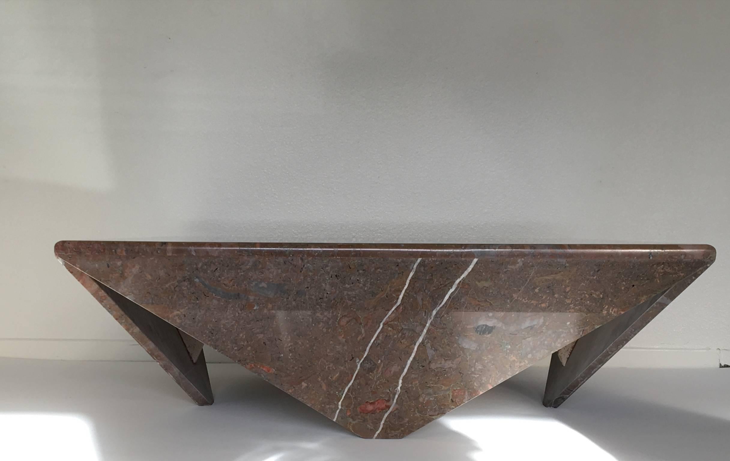 A amazing sculpted marble cocktail table. Newly professionally polished.
The table is constructed of 1