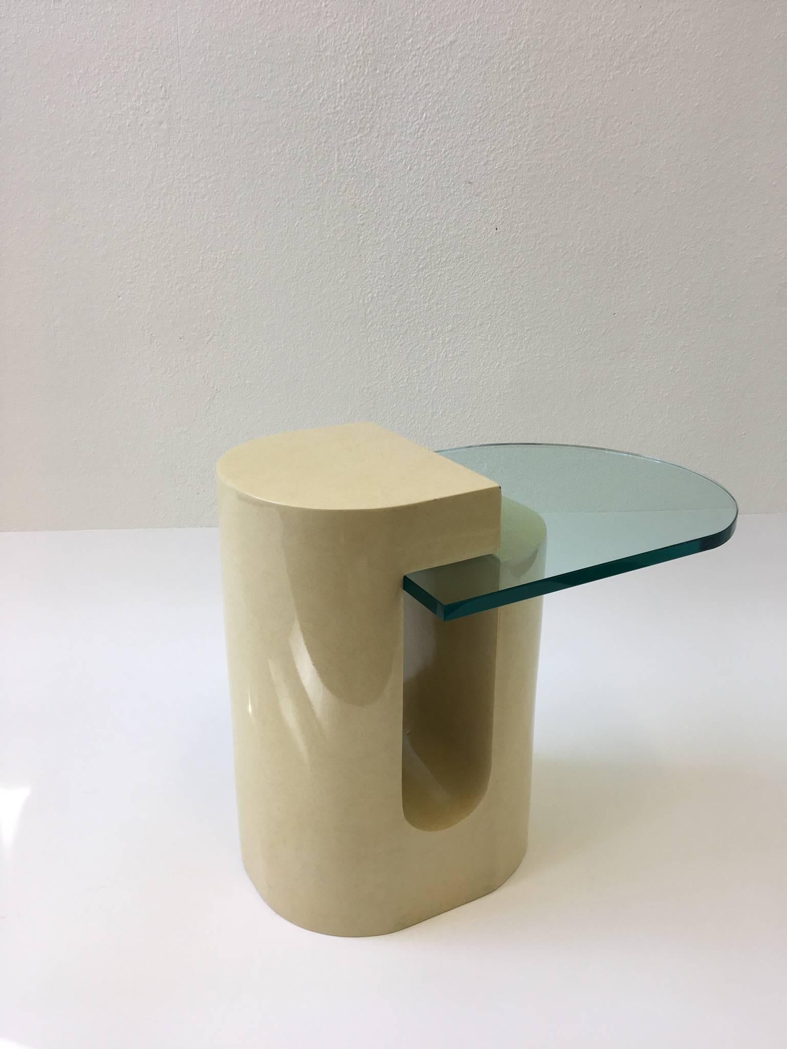 Sculptural Lacquered and Glass Occasional Table in the Manner of Karl Springer In Excellent Condition In Palm Springs, CA