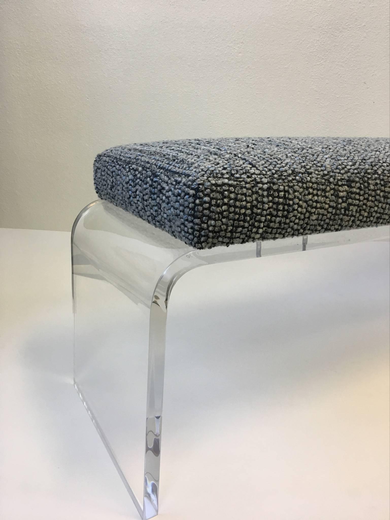 1980s Acrylic and Fabric Waterfall Bench In Excellent Condition In Palm Springs, CA