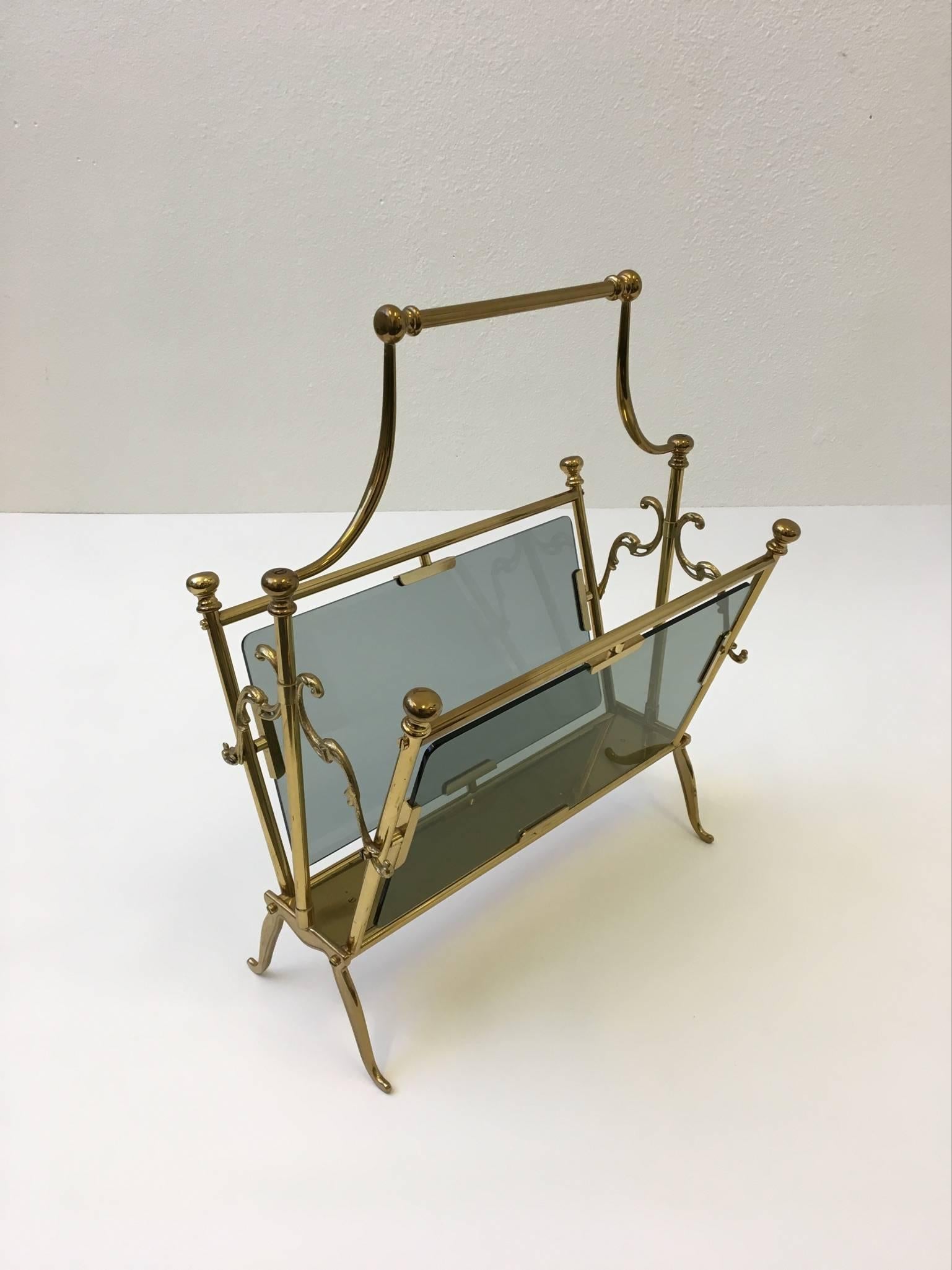 Mid-Century Modern Italian Brass and Smoked Glass Magazine Holder by Maison Baguès For Sale