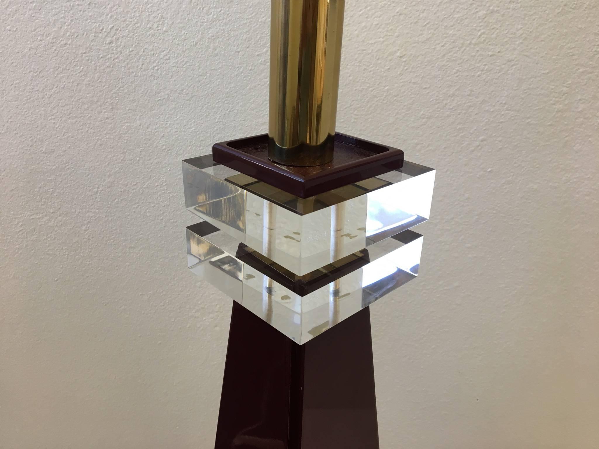 Sculptural Burgundy Lacquer and Brass with Acrylic Detail by London Lamps In Excellent Condition In Palm Springs, CA