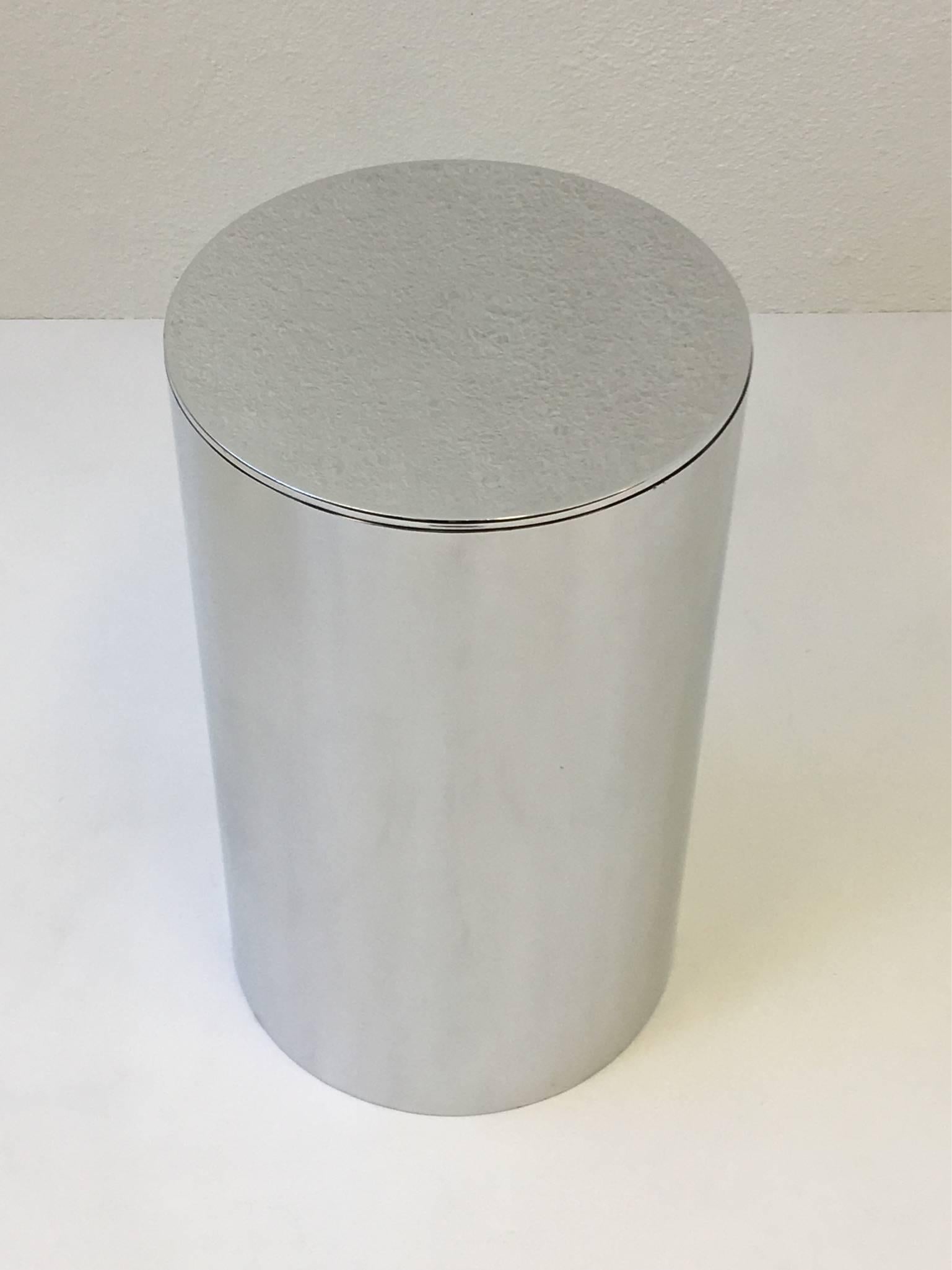 Polished Aluminium Drum Occasional Table by Paul Mayen for Habitat In Excellent Condition In Palm Springs, CA