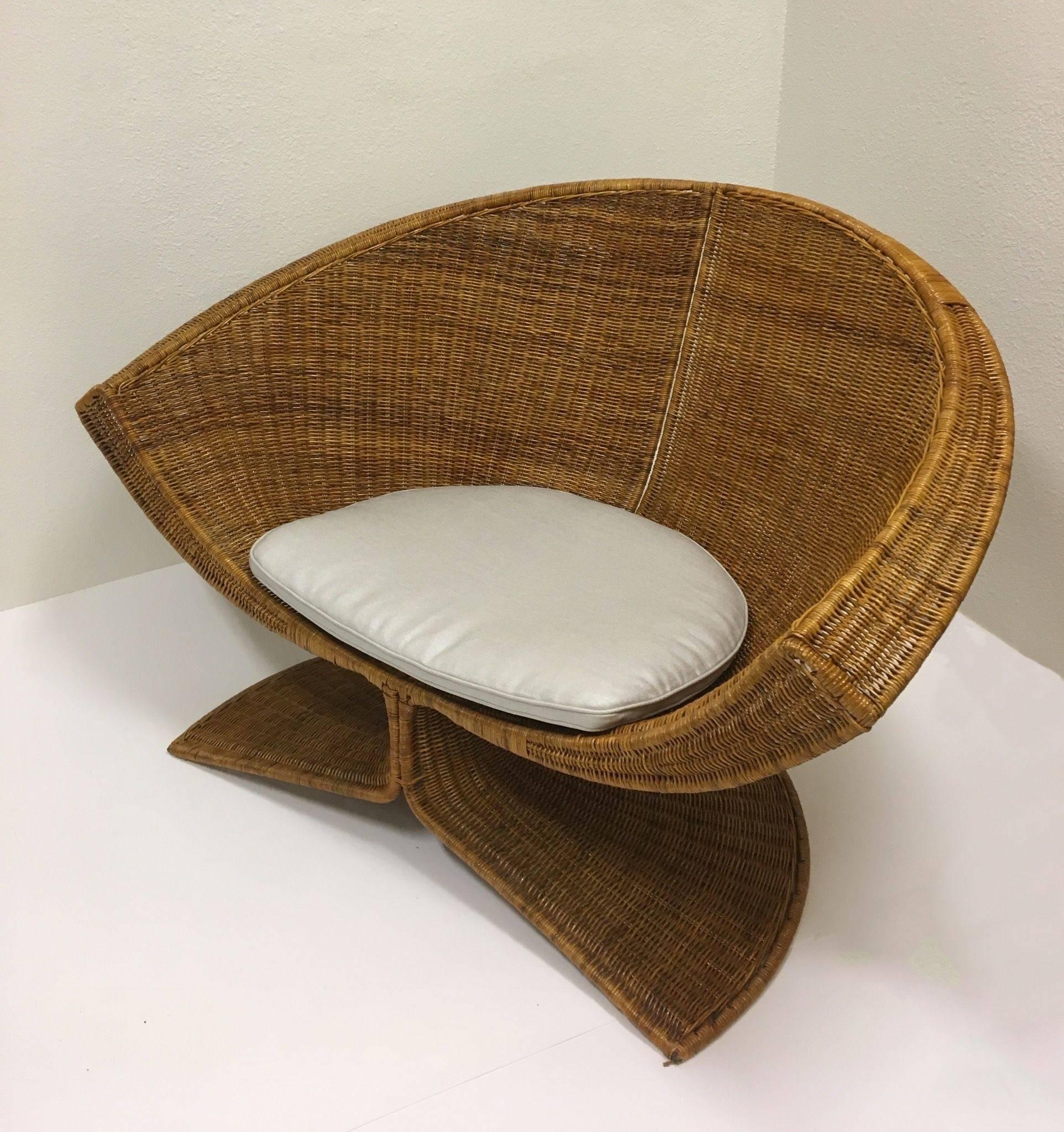 rattan lotus chair