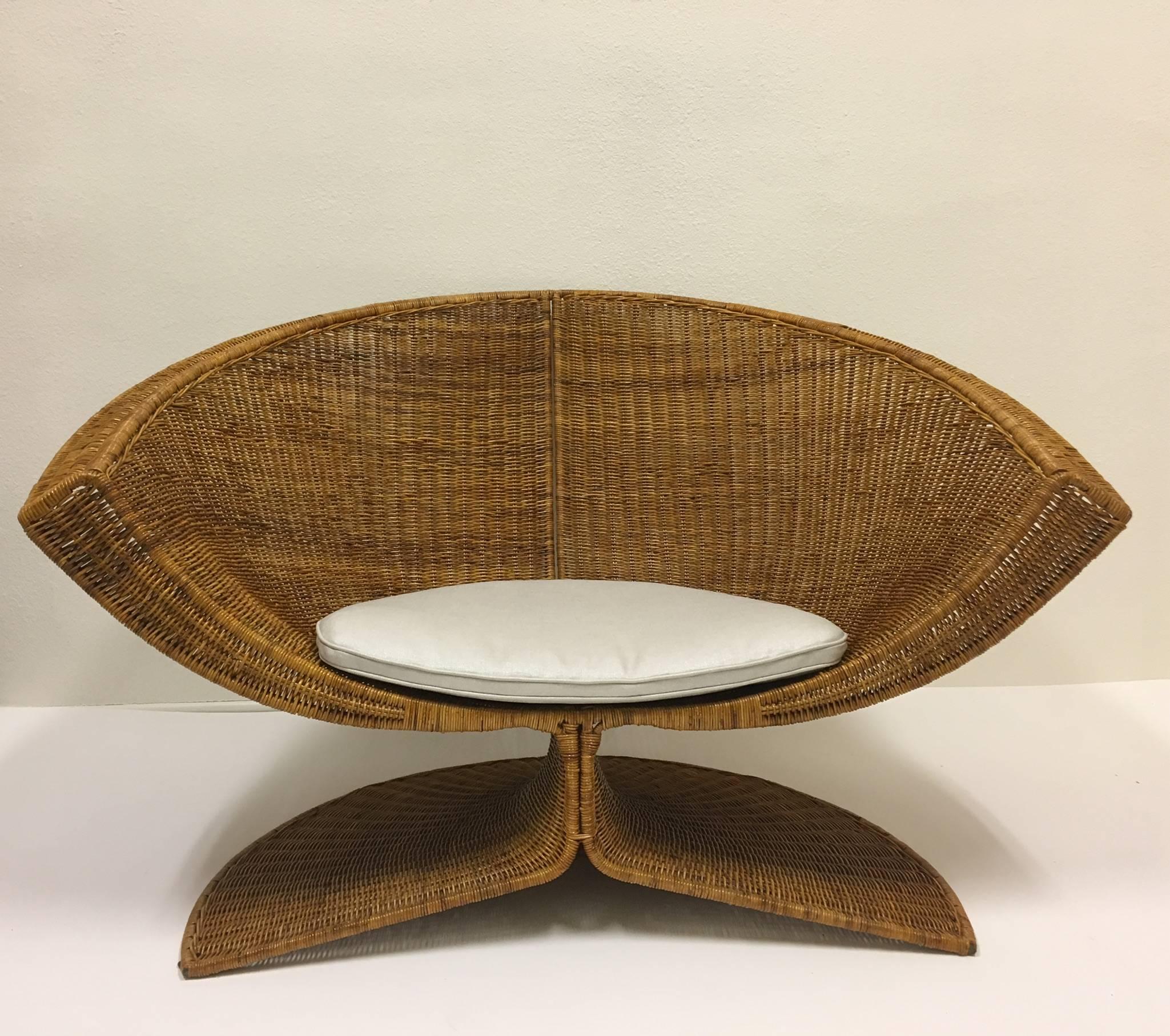 miller yee fong lotus chair