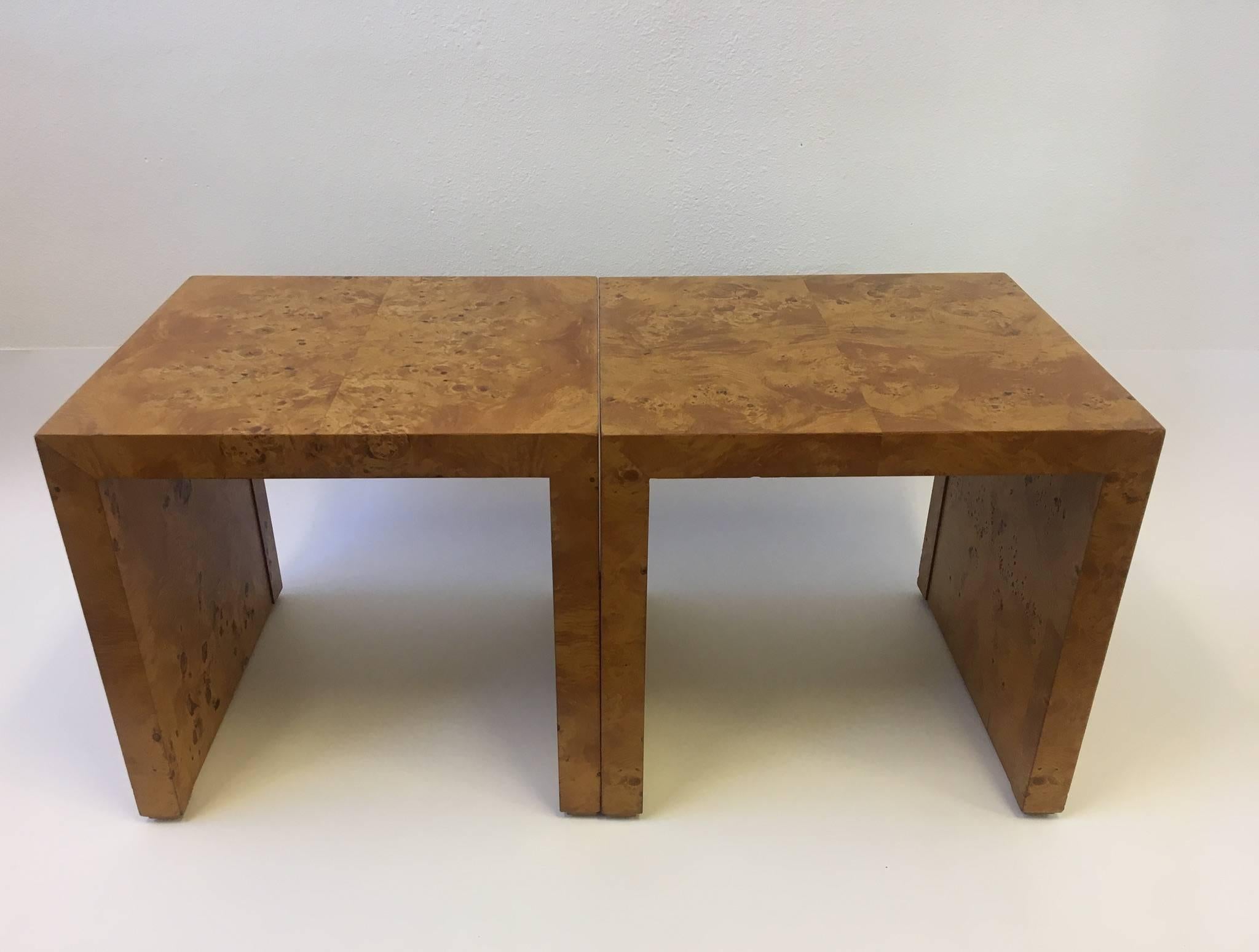 Pair of Burl Wood Side Tables or Nightstands by Milo Baughman In Excellent Condition In Palm Springs, CA