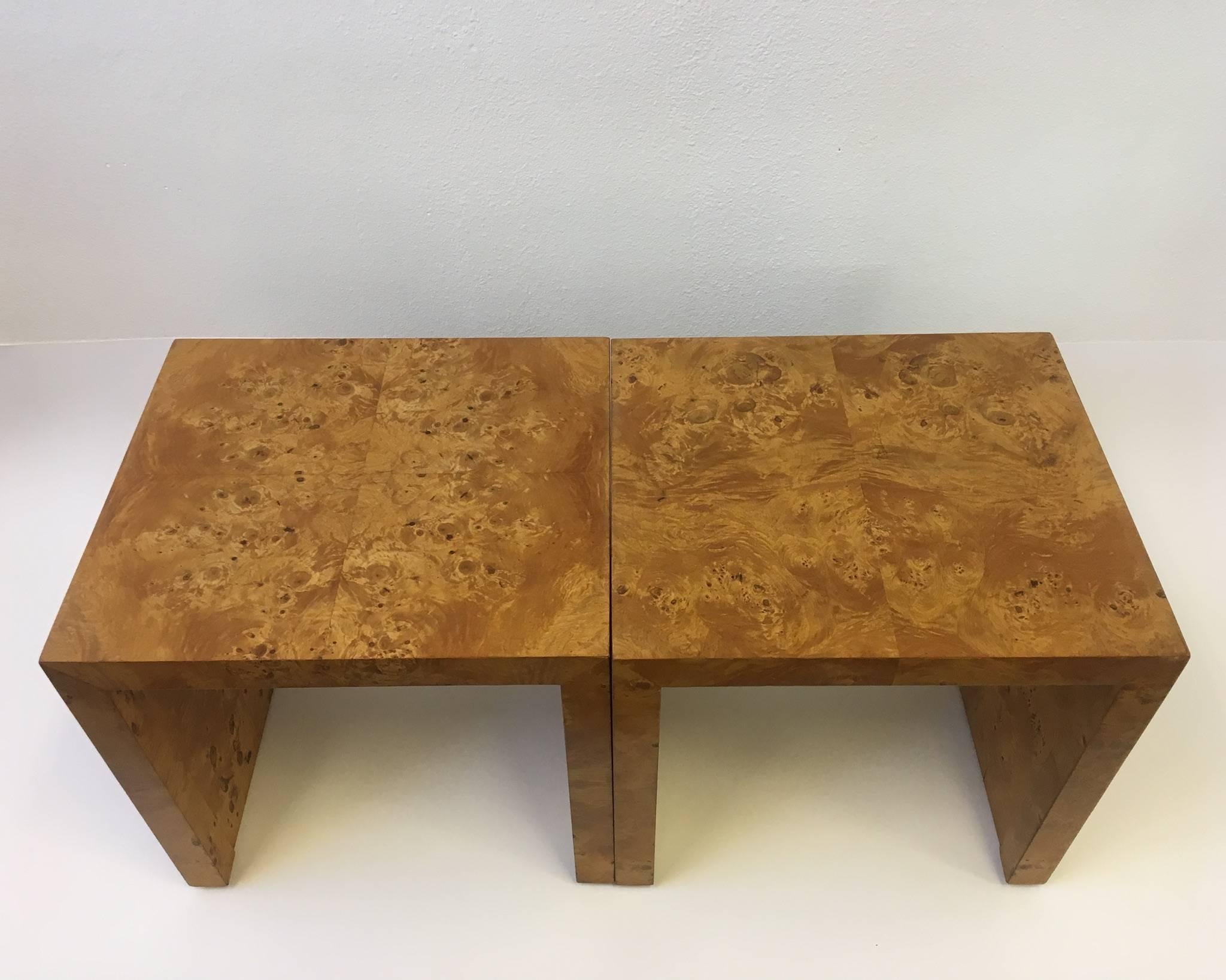 Late 20th Century Pair of Burl Wood Side Tables or Nightstands by Milo Baughman