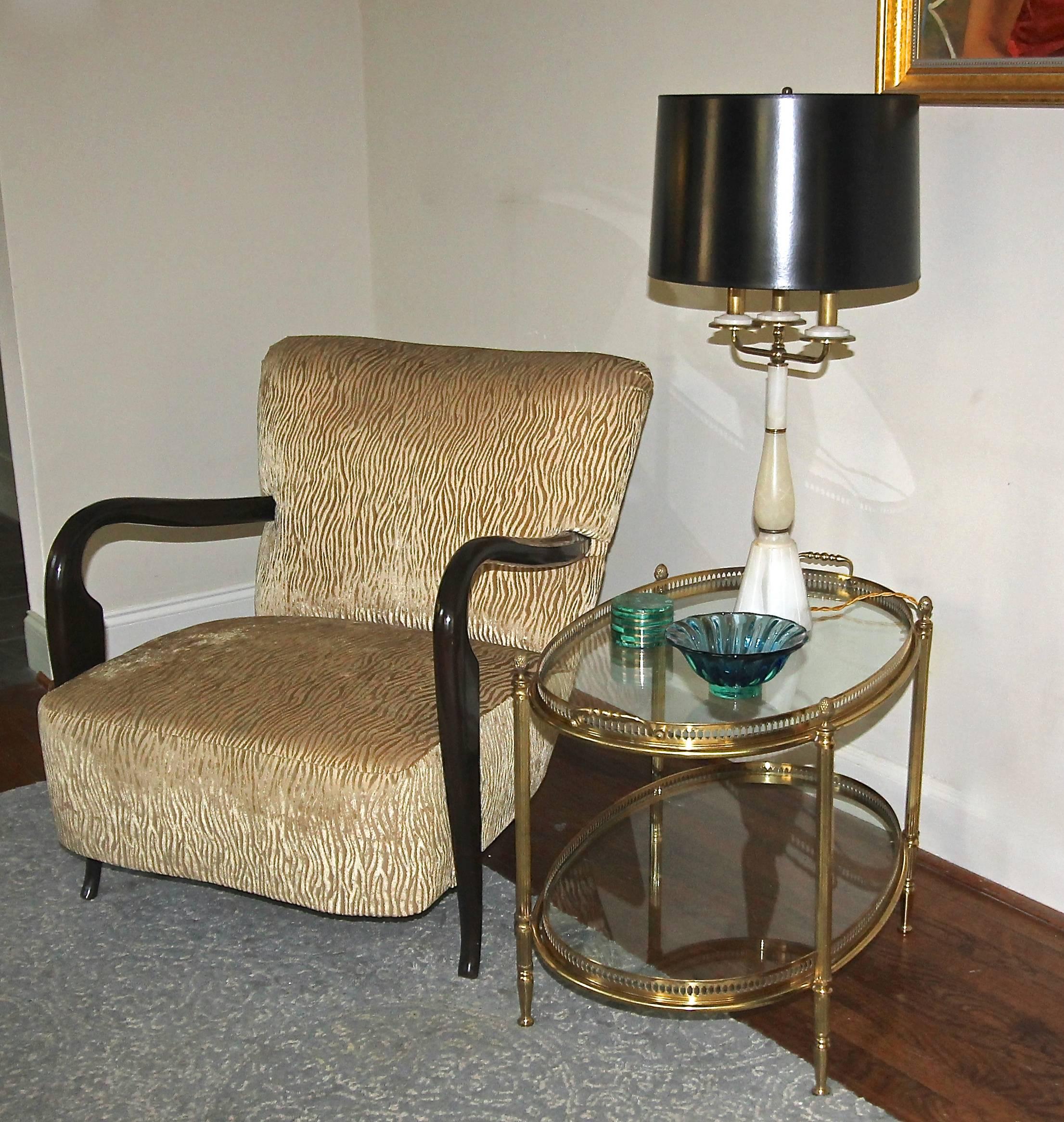French Brass Oval Two Tier Side Table with Removable Tray For Sale 6