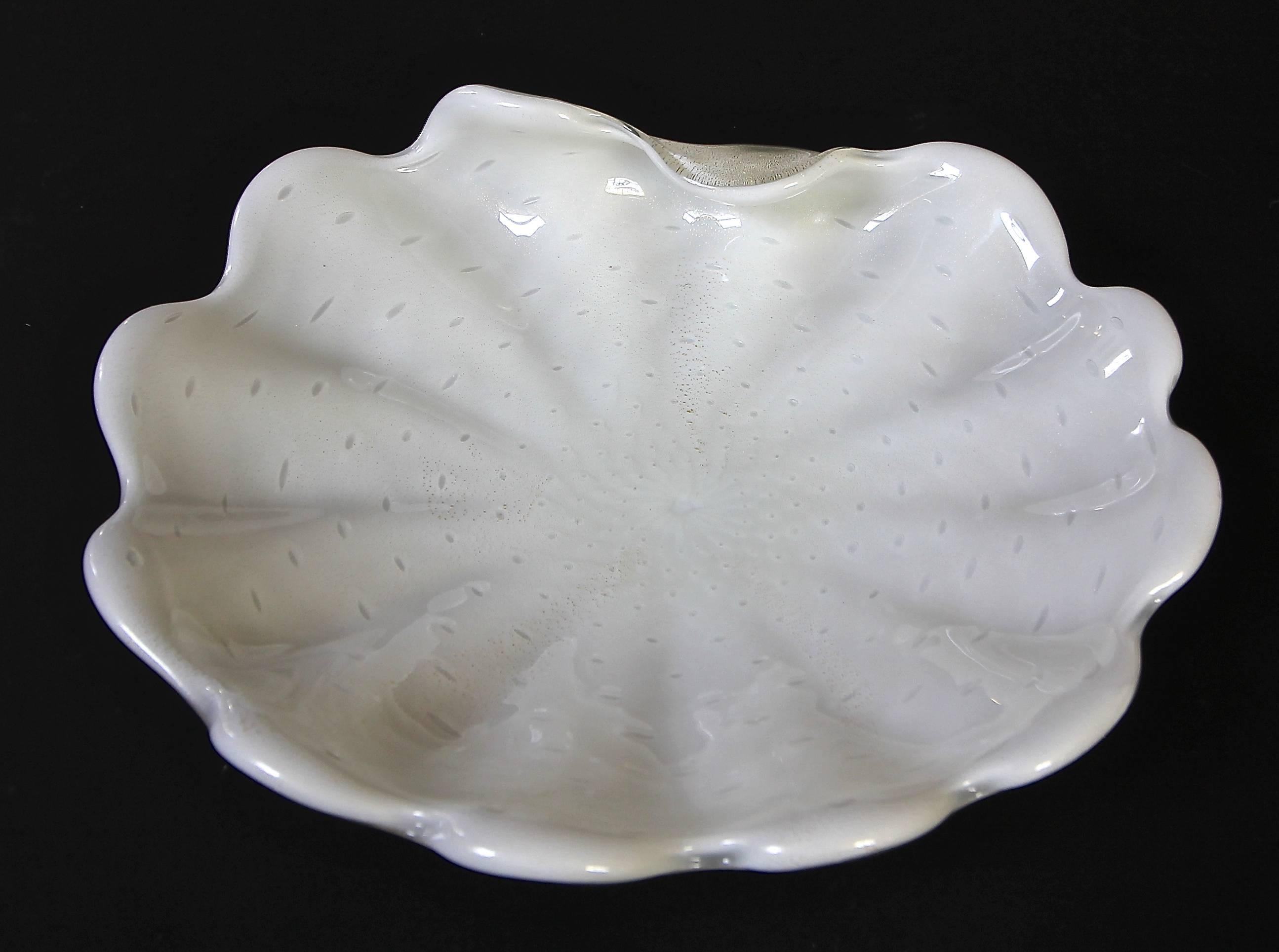 Large vintage Mid-Century Murano Italian handblown white and subtle gold inclusions with controlled bubbles clam or shell shaped centerpiece bowl by Alfredo Barbini.