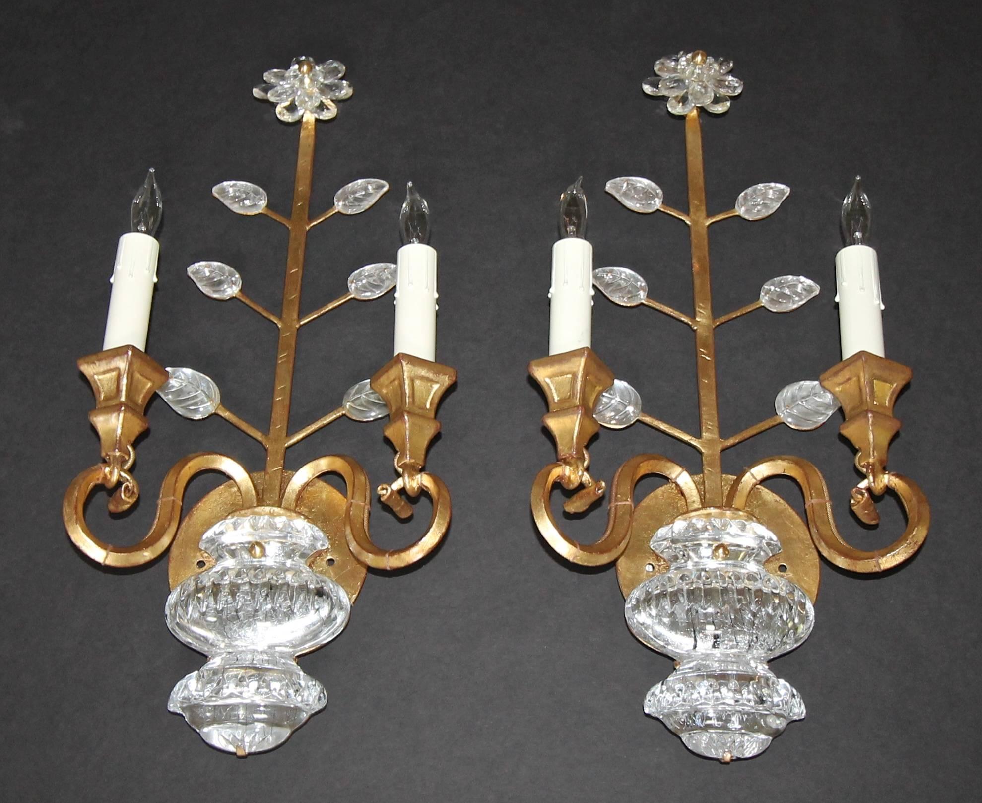 Pair of Baguès Style French Crystal Gilt Flower Wall Sconces In Excellent Condition In Dallas, TX