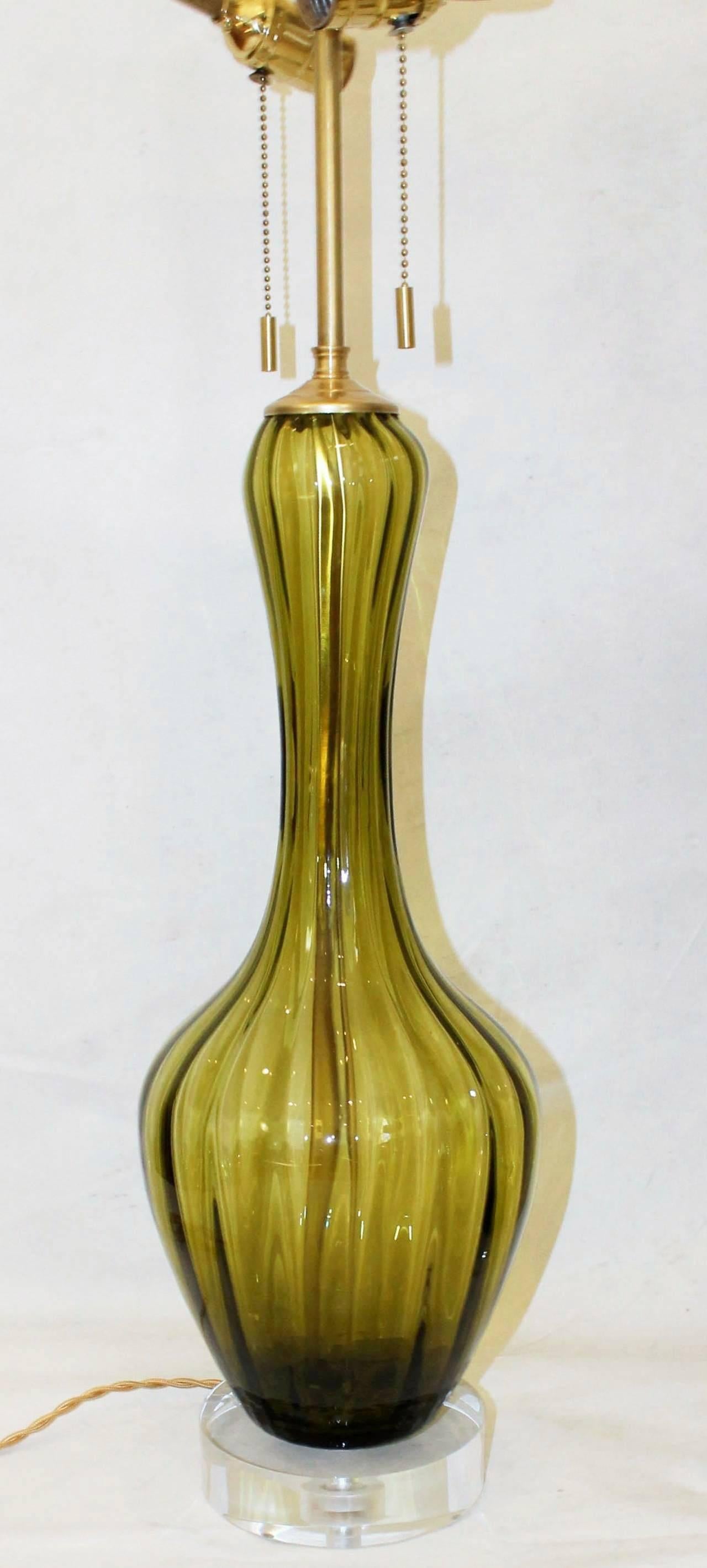 Pair of Absinthe Green Colored Italian Glass Lamps In Excellent Condition For Sale In Dallas, TX