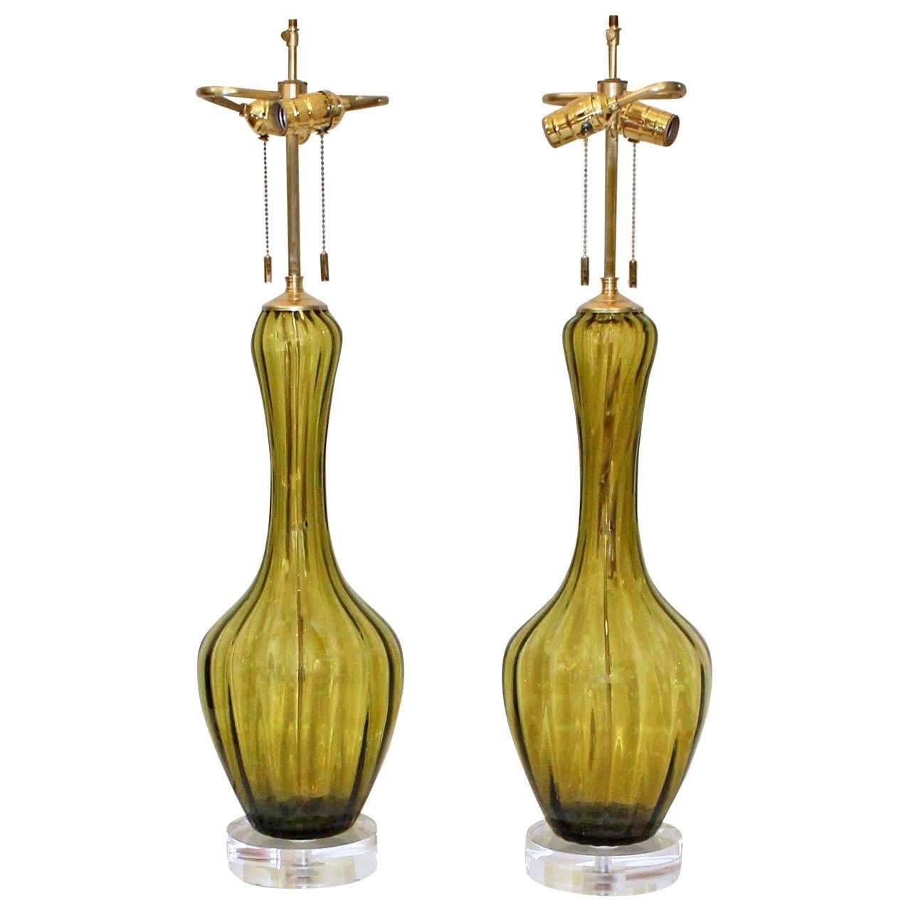 Pair of Absinthe Green Colored Italian Glass Lamps For Sale 5