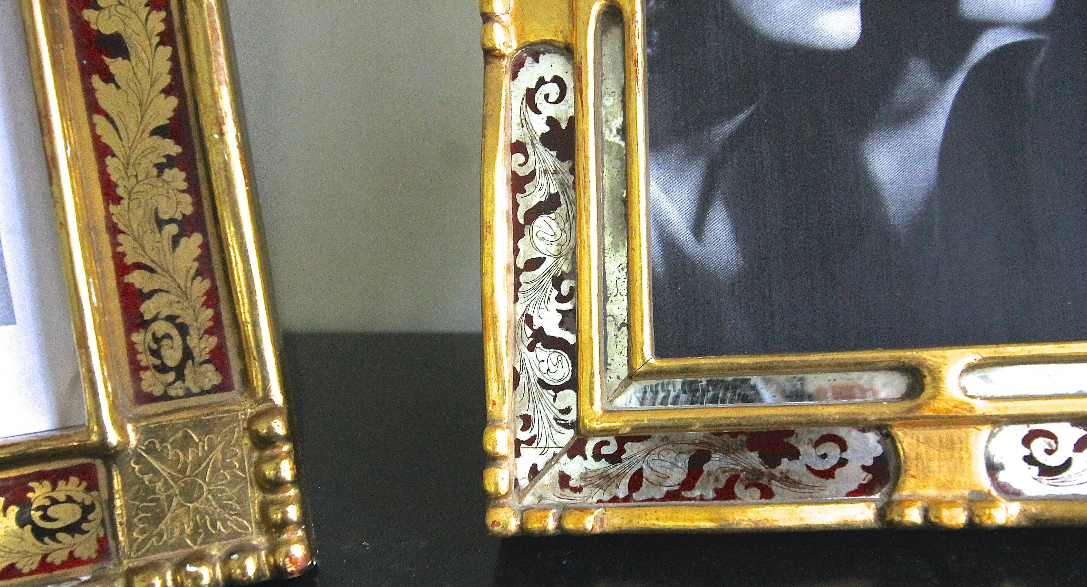 Two Italian Gilt Wood Picture Frames For Sale 3