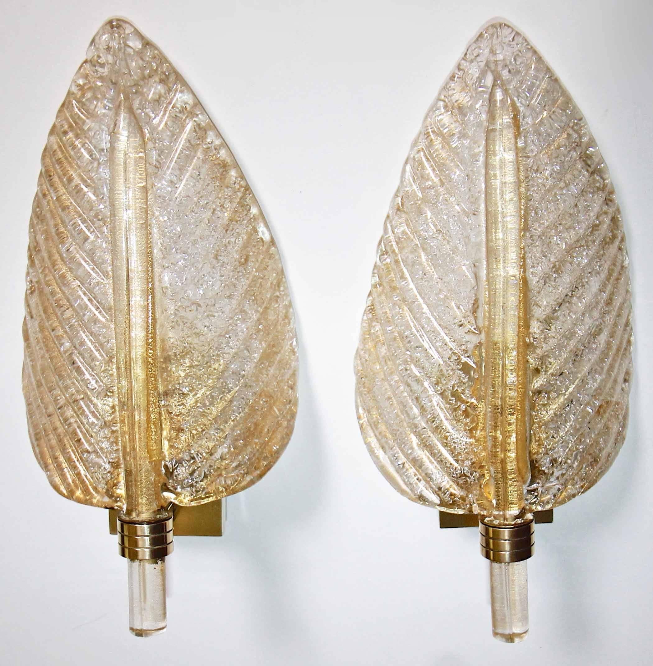 Late 20th Century Pair of Barovier & Toso Murano Glass Plume Leaf Wall Sconces