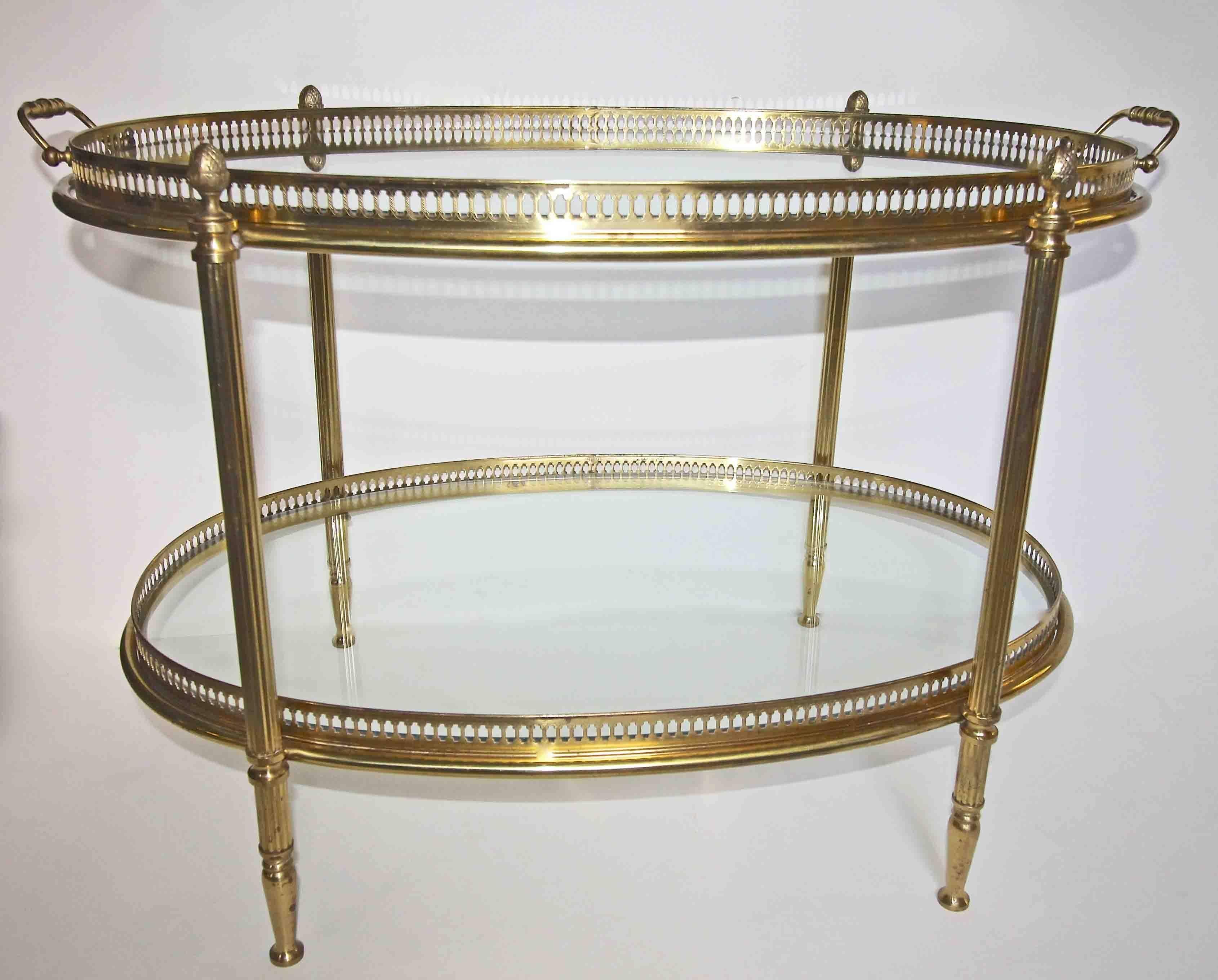 French Brass Oval Two Tier Side Table with Removable Tray For Sale 2