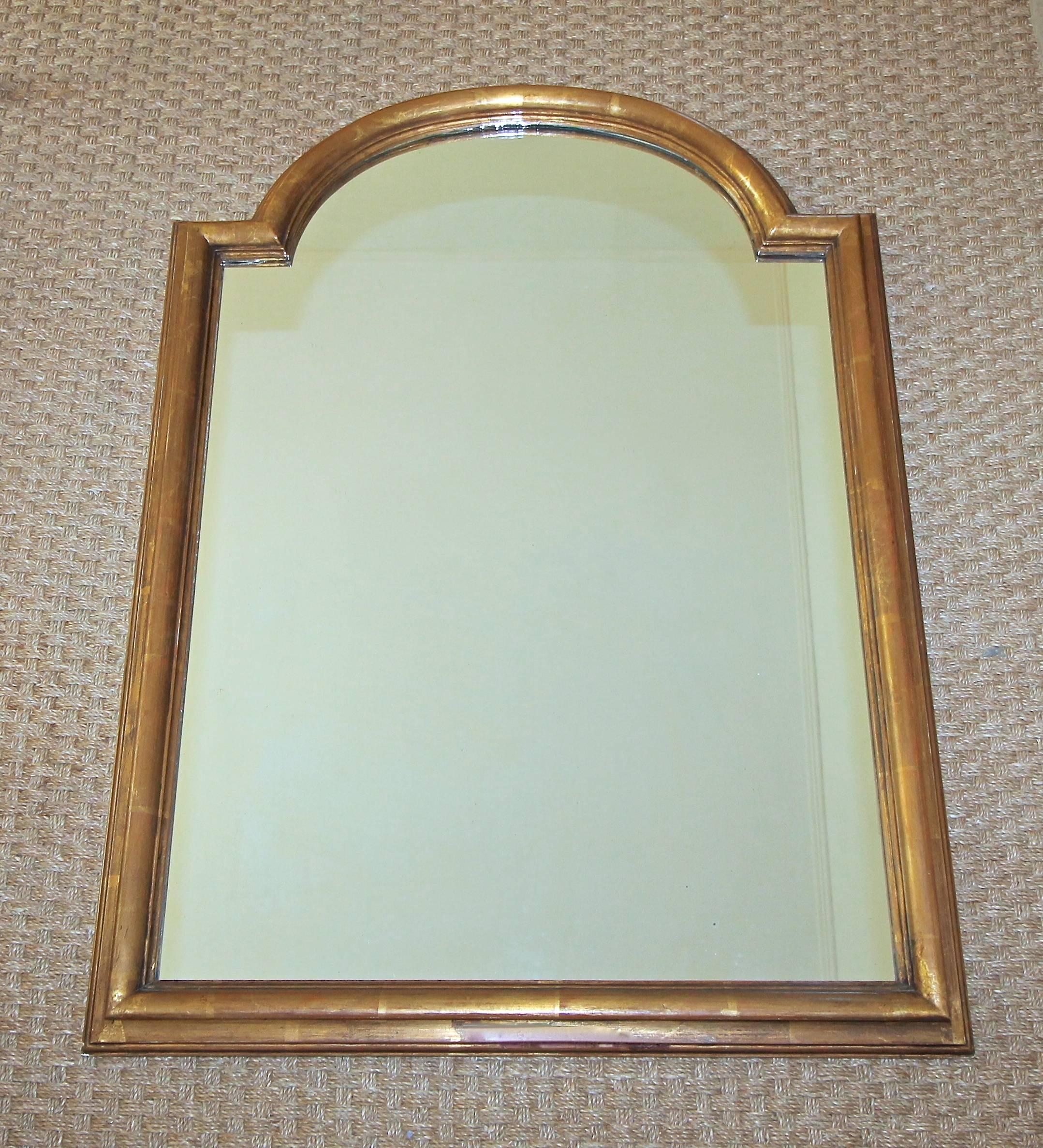 French Louis Philippe Style Arch Top Giltwood Wall Mirror In Good Condition In Dallas, TX