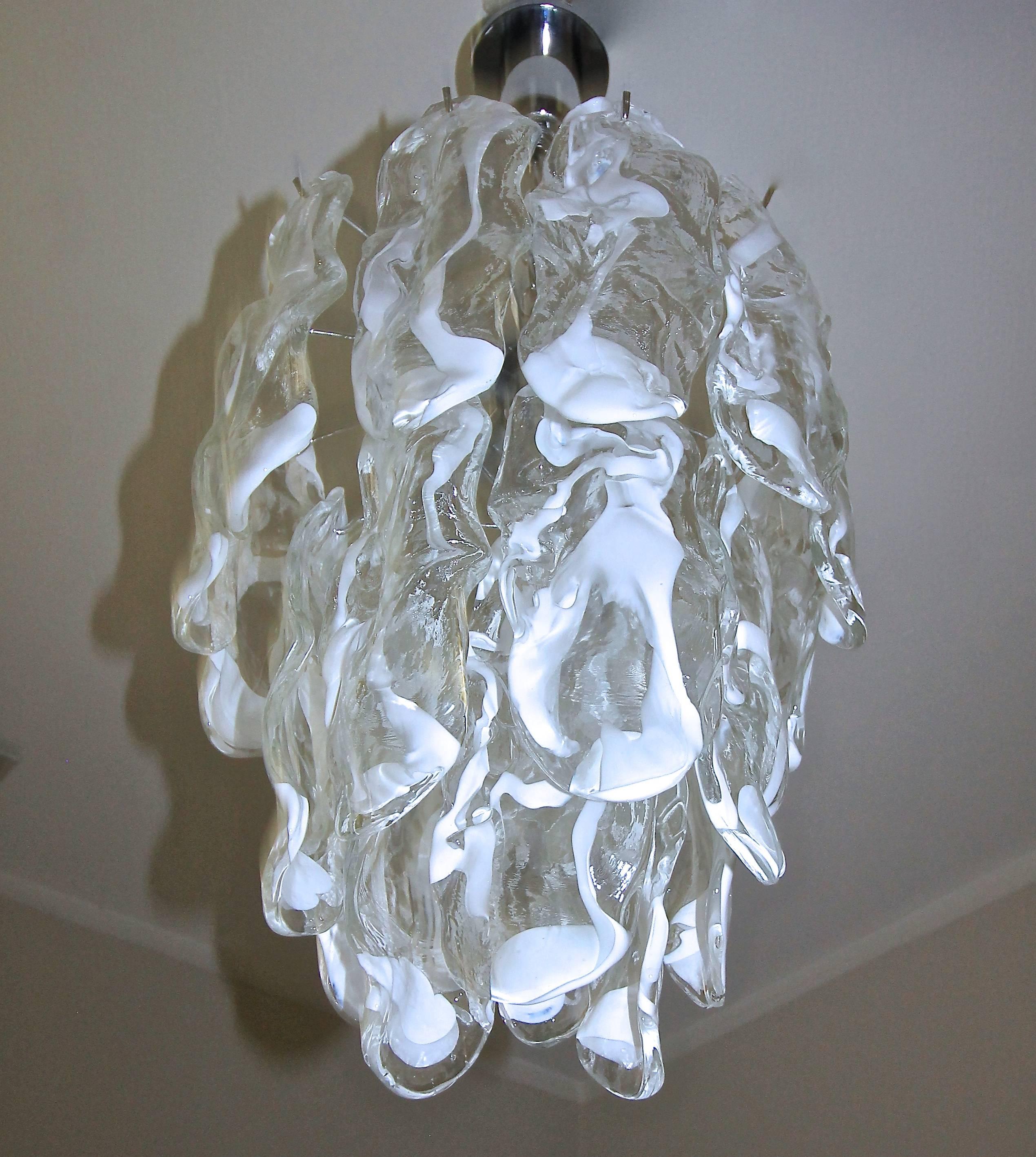 Mid-20th Century Murano Textured White Clear Glass Chandelier by Mazzega