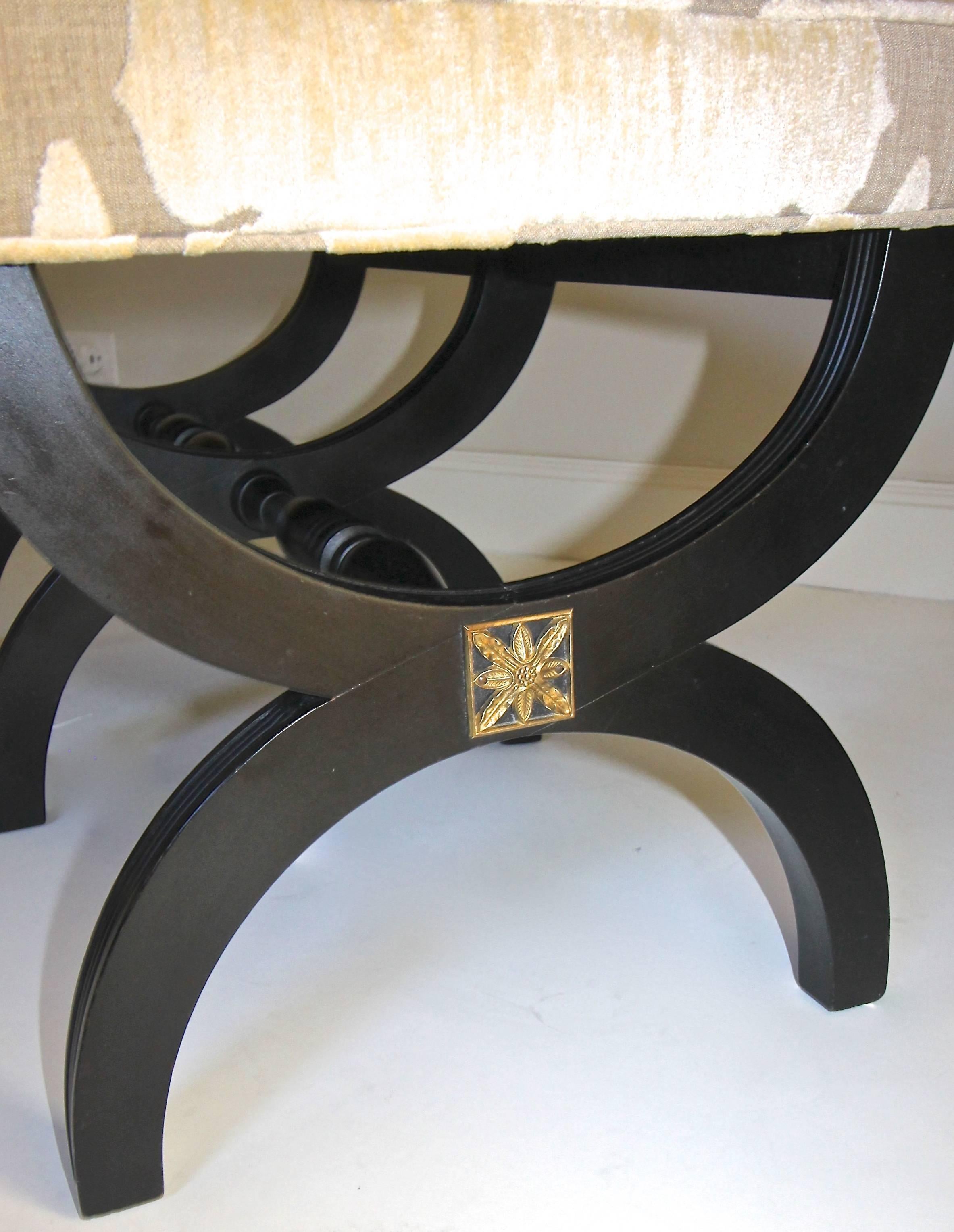 Mid-20th Century Dorothy Draper Style Ebonized Wood X-Base Upholstered Bench