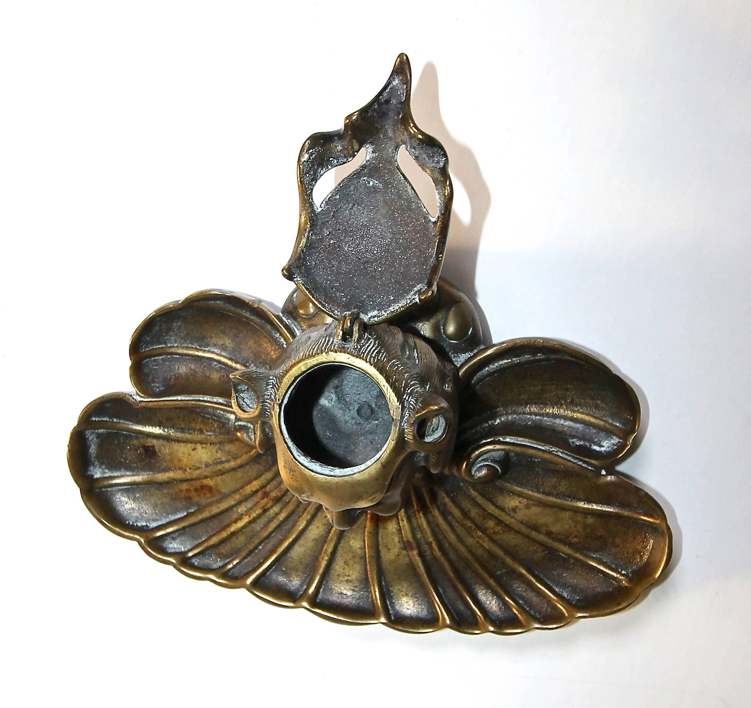 Whimsical English Late 19th Century Bronze Gargoyle on Shell Inkwell 5