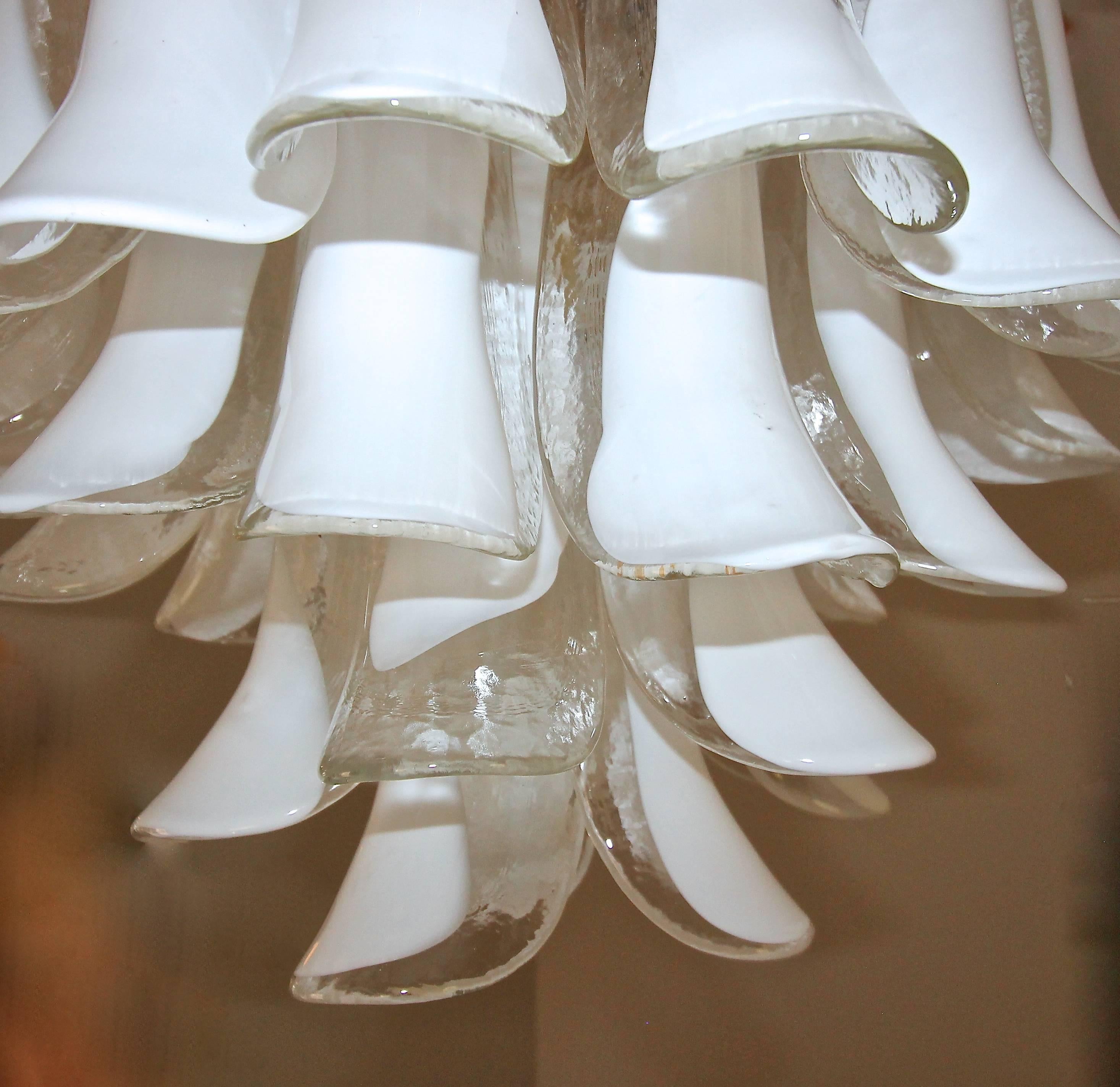 Mazzega Murano Clear and White Petal Chandelier In Good Condition In Palm Springs, CA