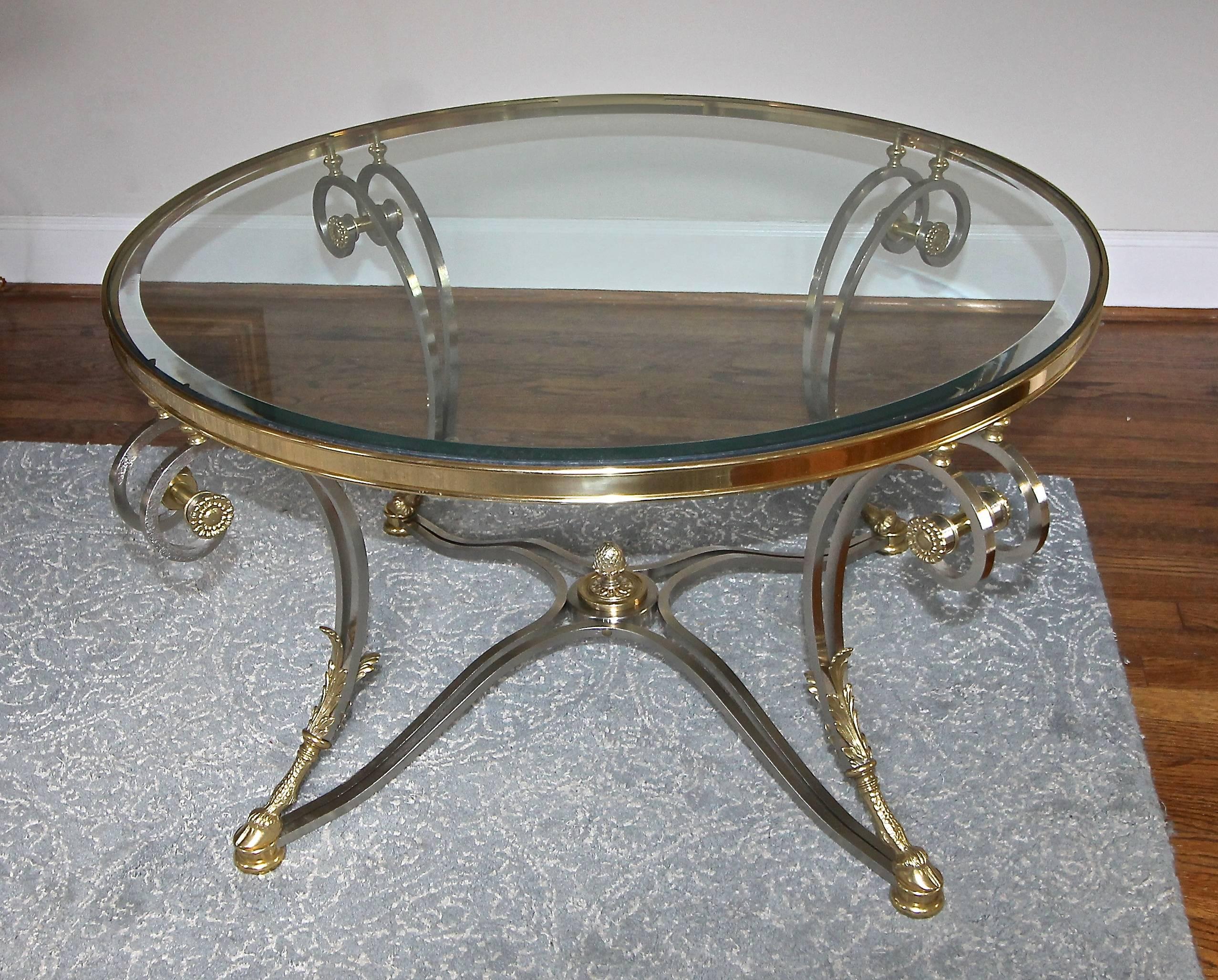 Jansen Style Brushed and Steel Brass Round Neoclassic Coffee Table In Good Condition For Sale In Palm Springs, CA
