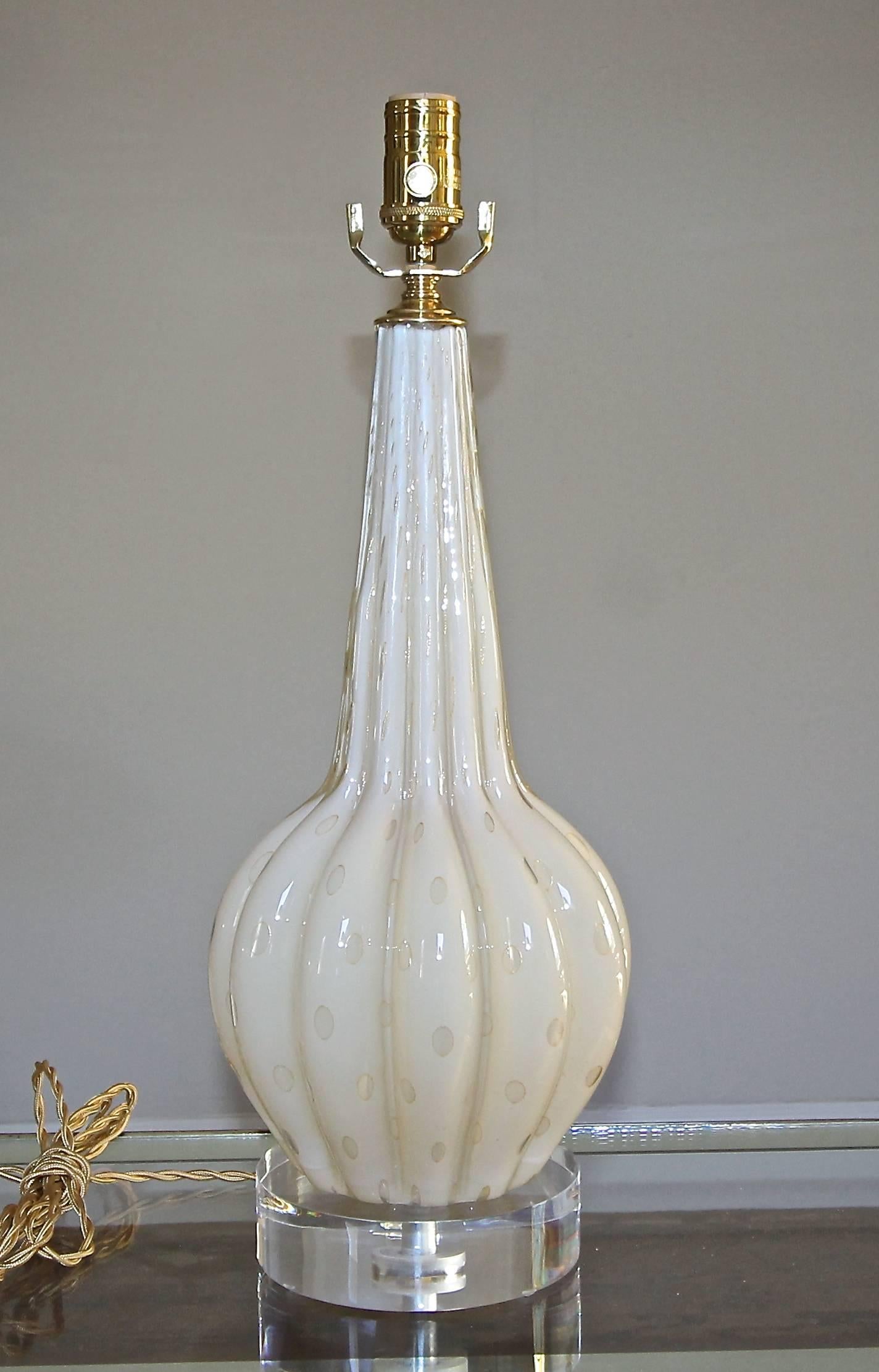 Single Murano Italian Champagne Gold Bubbles Table Lamp en Bueno Estado en Palm Springs, CA