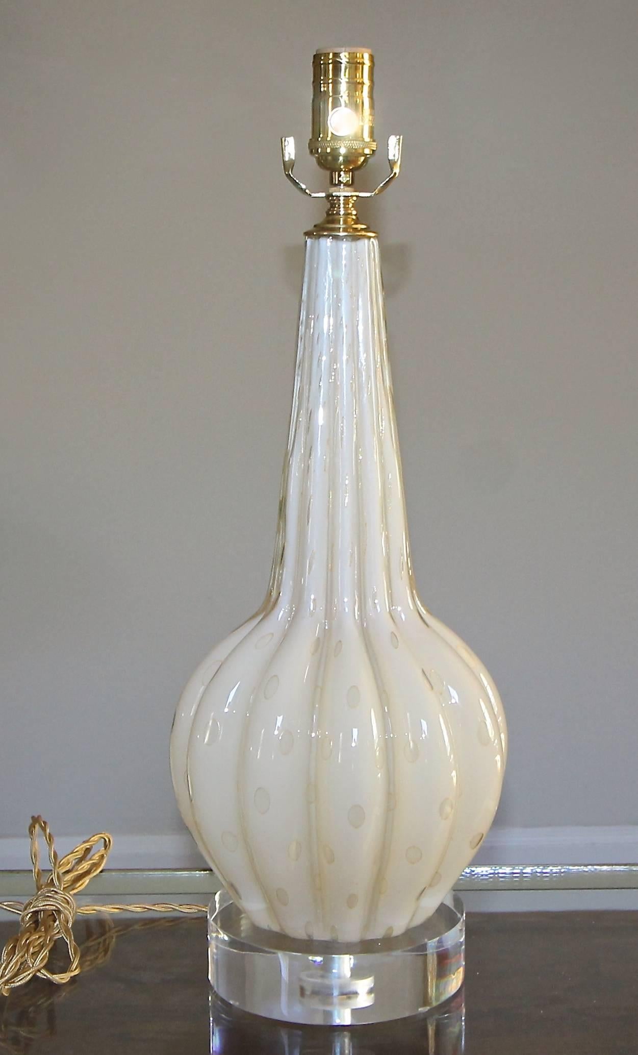 Single Murano Italian Champagne Gold Bubbles Table Lamp Moderno de mediados de siglo