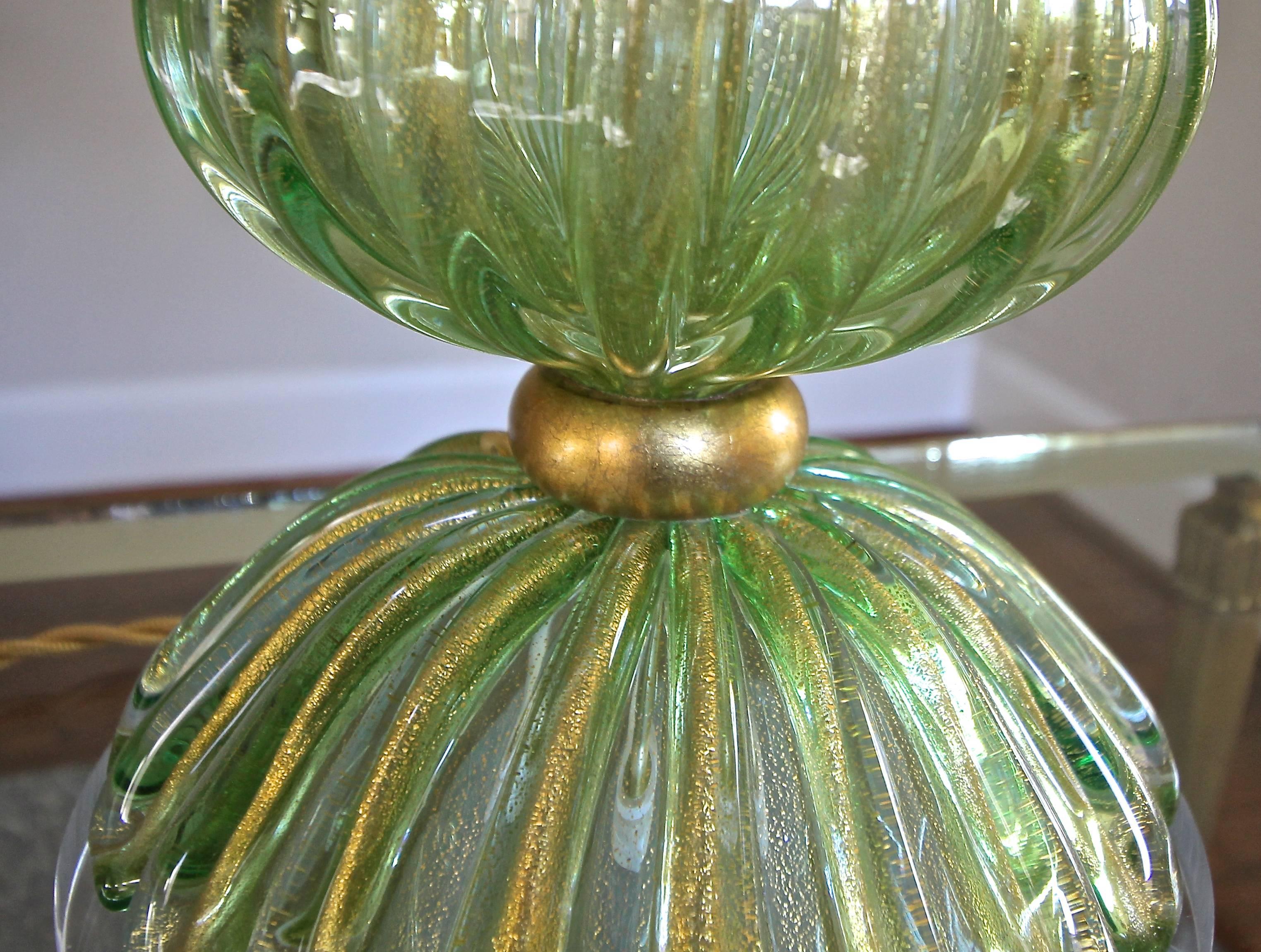 Single Green and Gold Italian Murano Glass Table Lamp 1