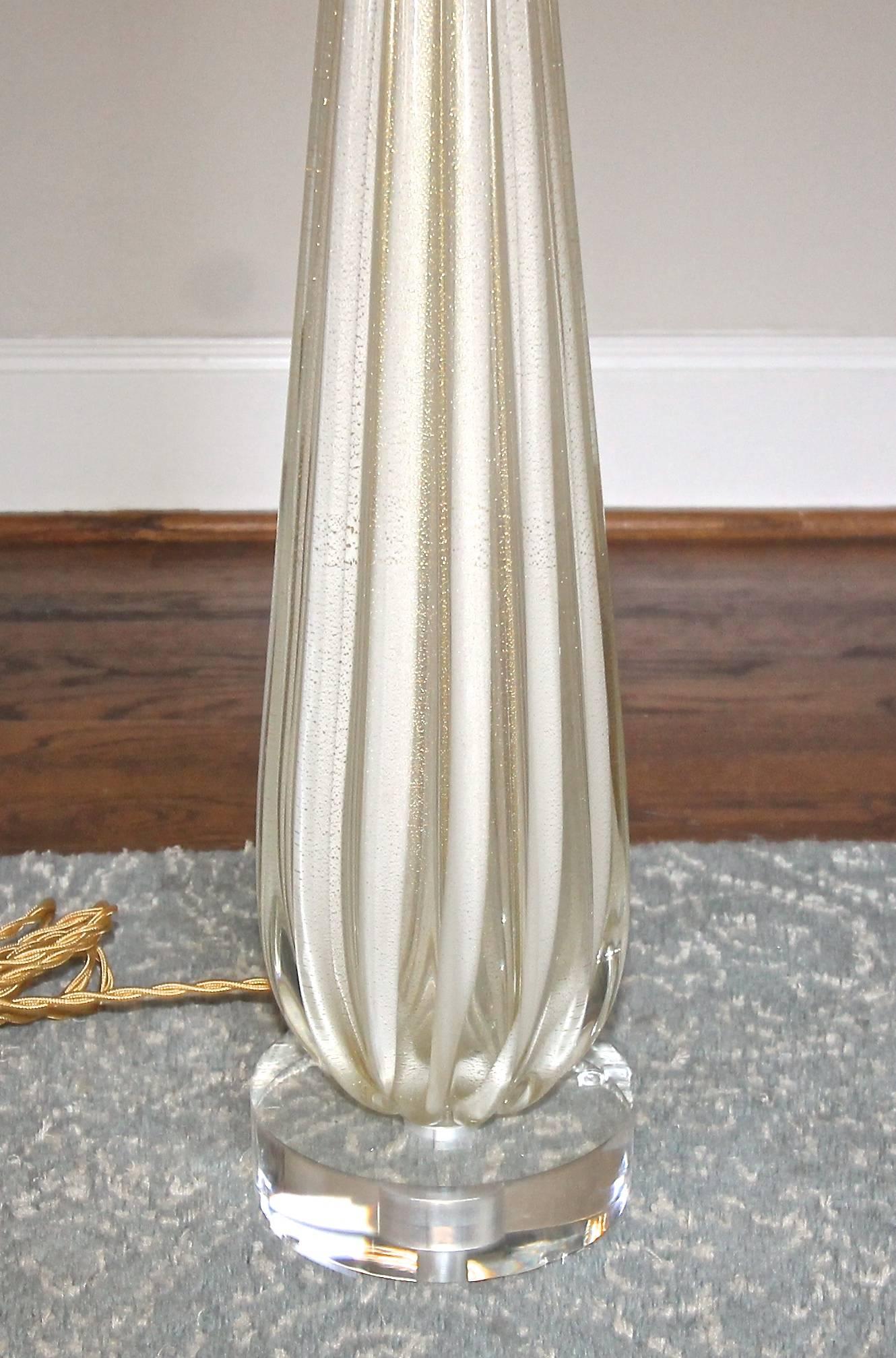 Single Tall Barbini Murano Italian White Gold Ribbed Table Lamp 1