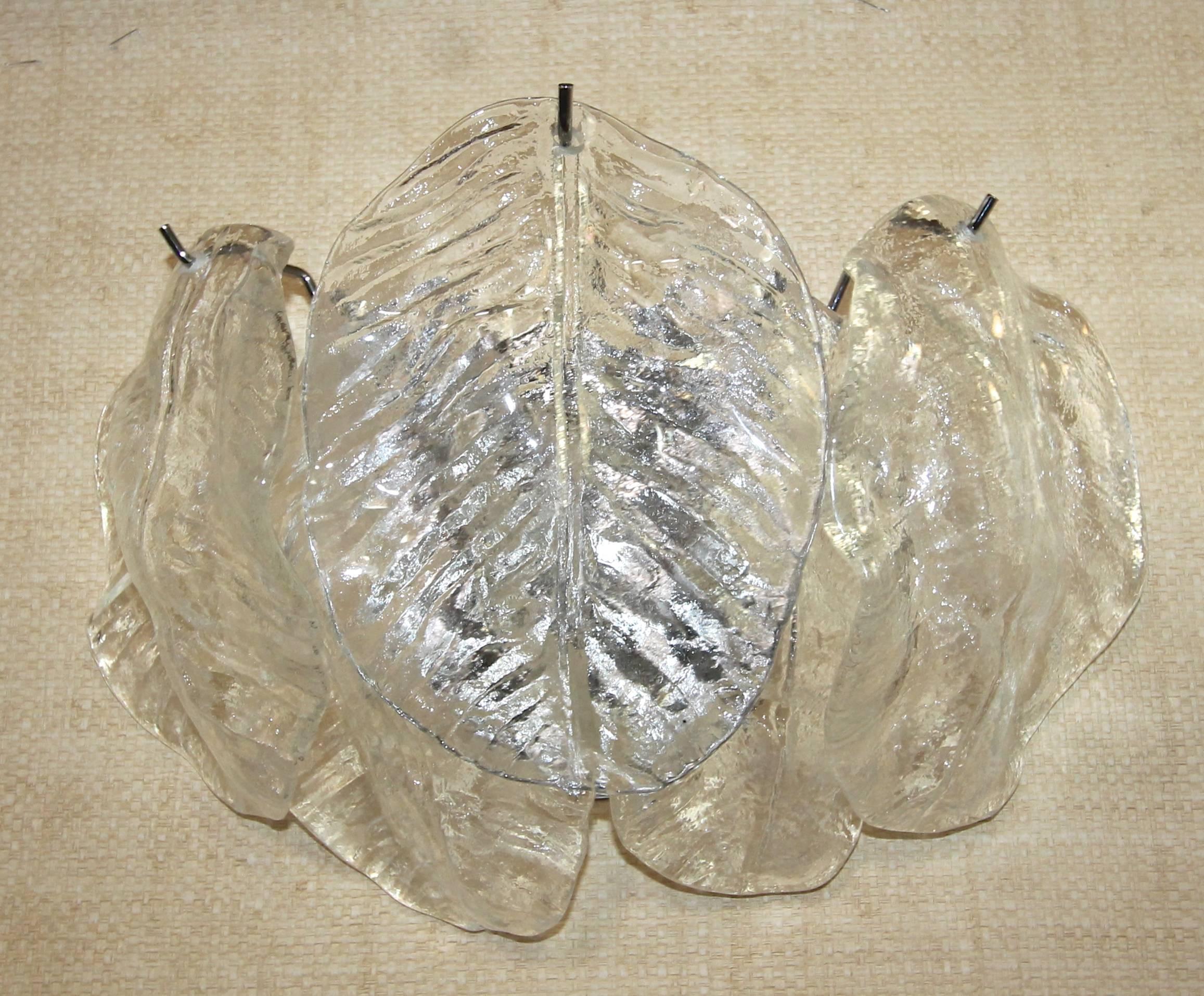 Pair of Italian Murano Mazzega Clear Leaf Wall Light Sconces In Excellent Condition In Palm Springs, CA