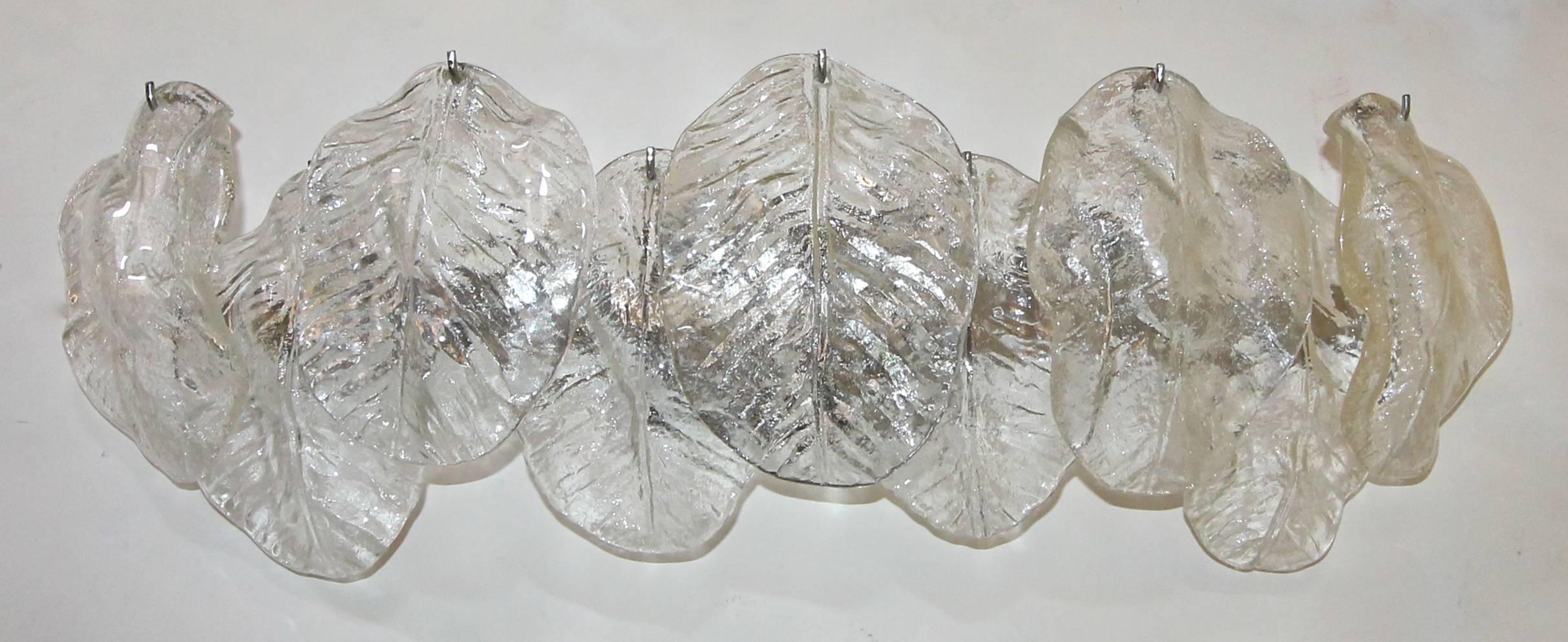Pair of Italian Murano Mazzega Clear Leaf Wall Light Sconces In Excellent Condition In Dallas, TX
