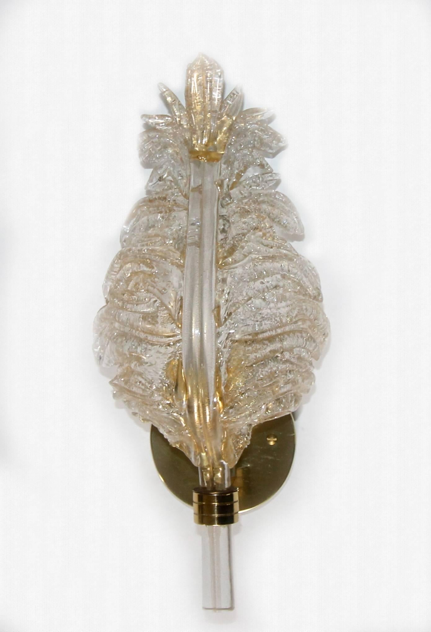 Late 20th Century Single Barovier Murano Glass Rugiadoso Leaf Wall Sconce