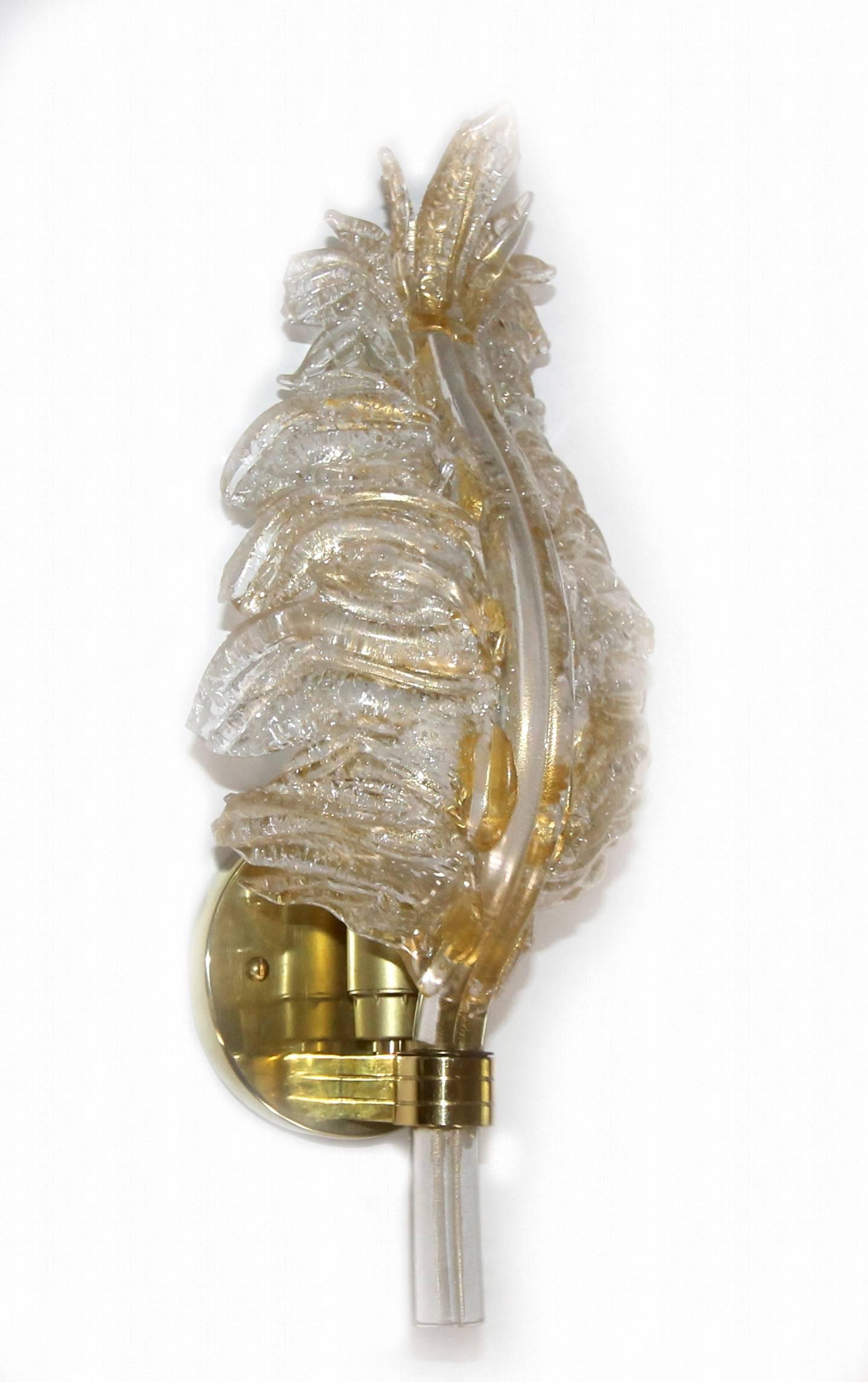 Single Barovier Murano Glass Rugiadoso Leaf Wall Sconce In Excellent Condition In Dallas, TX