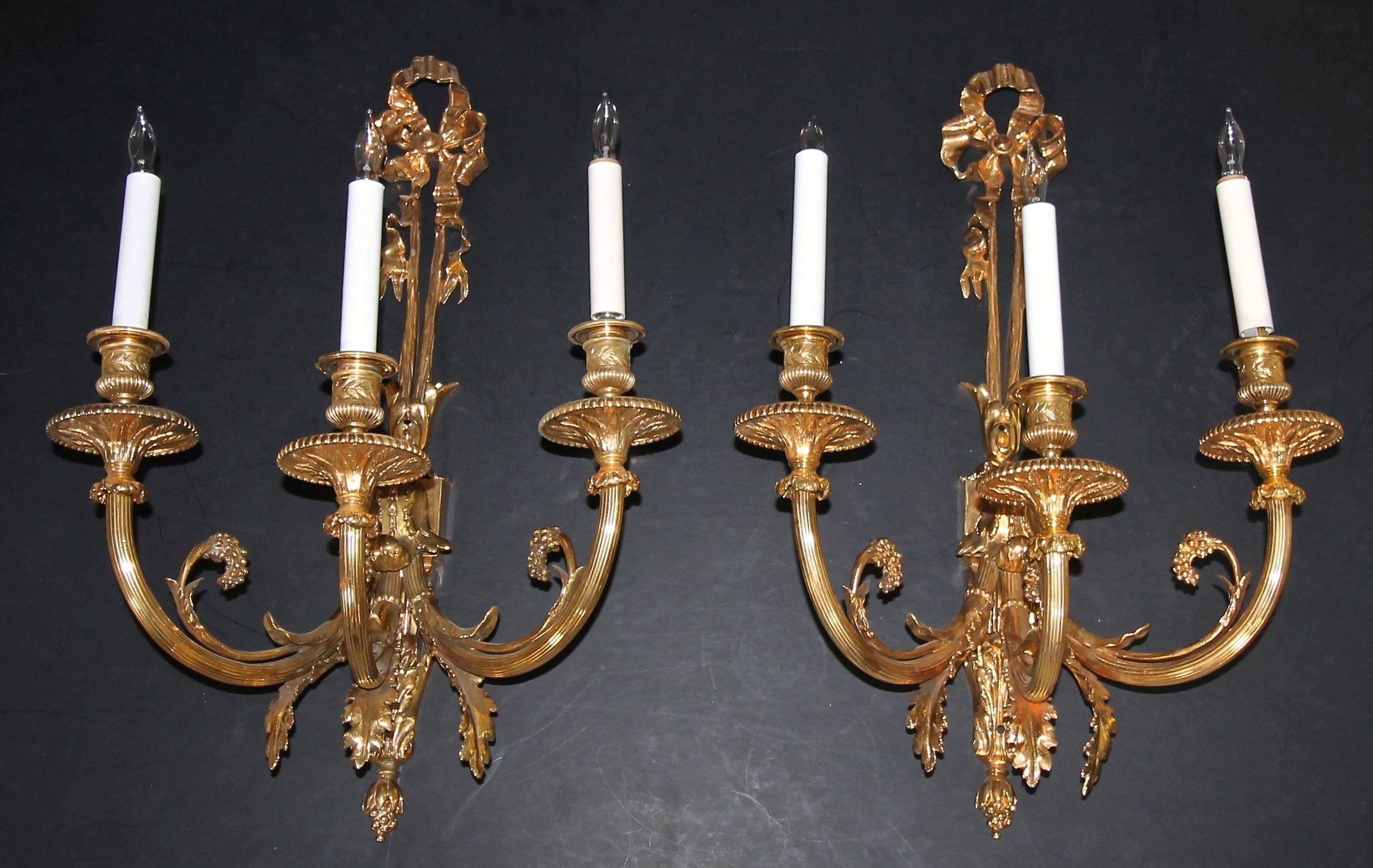 Pair of 19th Century French Neoclassic Bronze Sconces 5