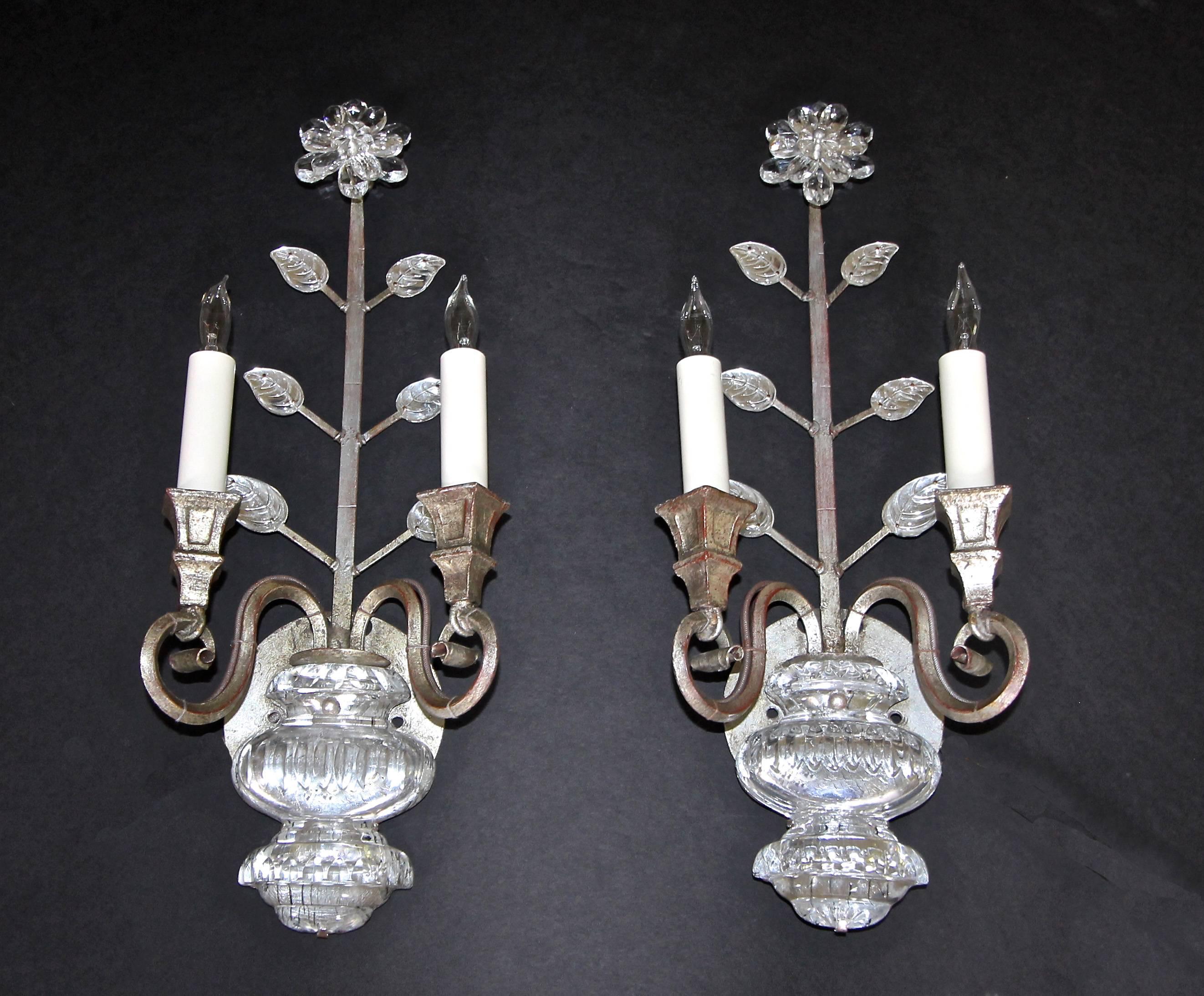Pair of Baguès Style French Crystal Silver Gilt Flower Wall Sconces In Excellent Condition In Palm Springs, CA