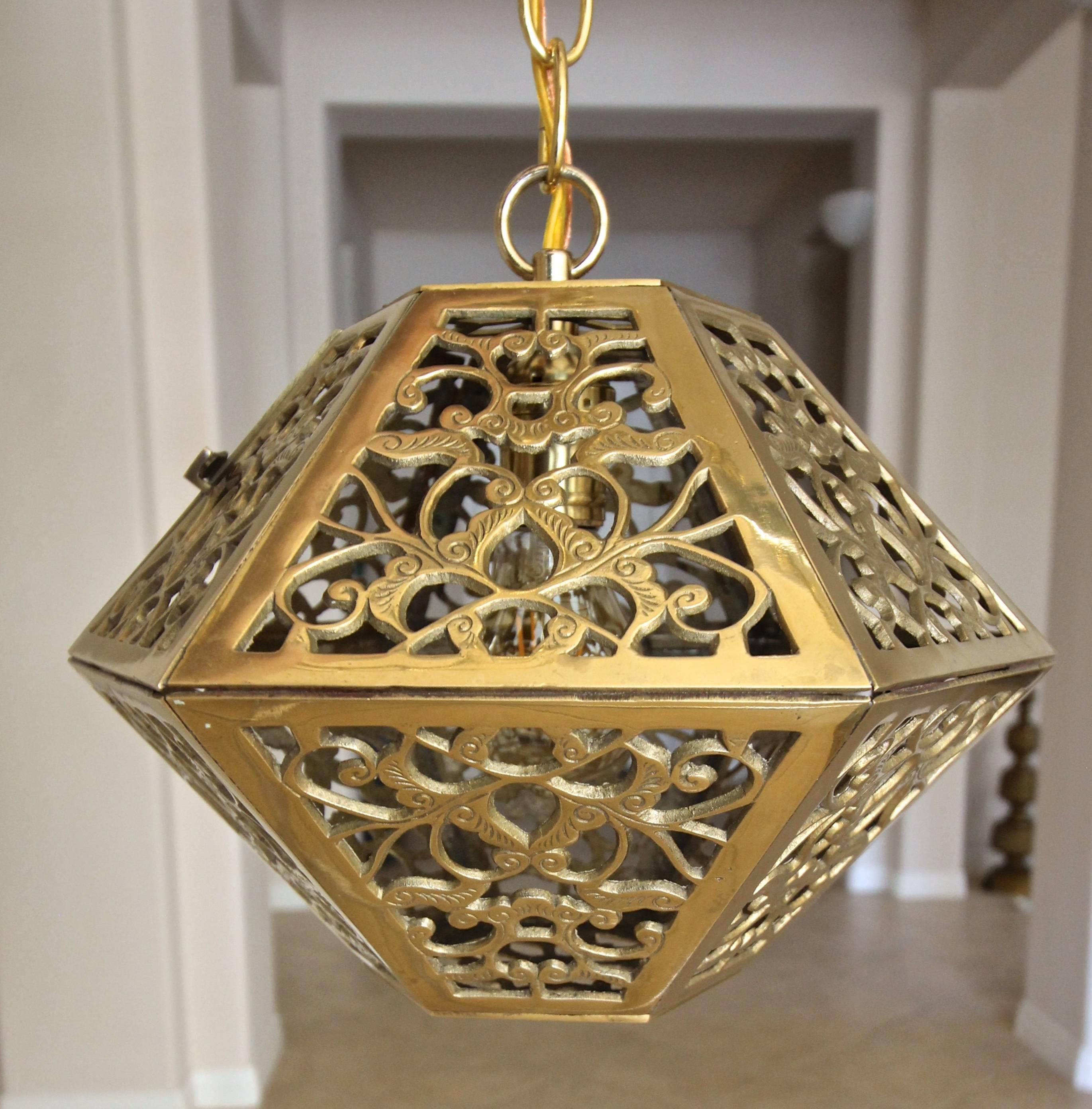 Trio Pierced Brass Asian Hexagon Shaped Ceiling Pendant Lights 1