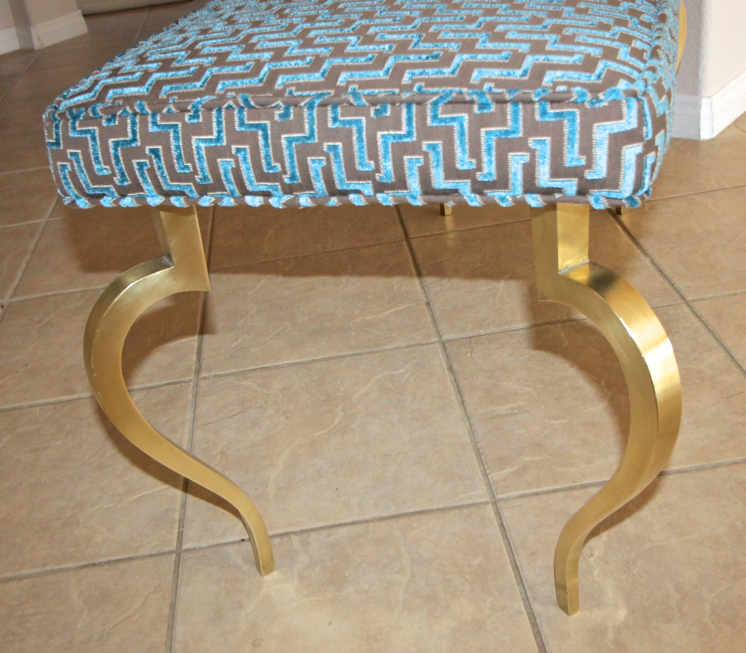 Italian Mid Century Modernist Cabriole Leg Brass Bench For Sale 3
