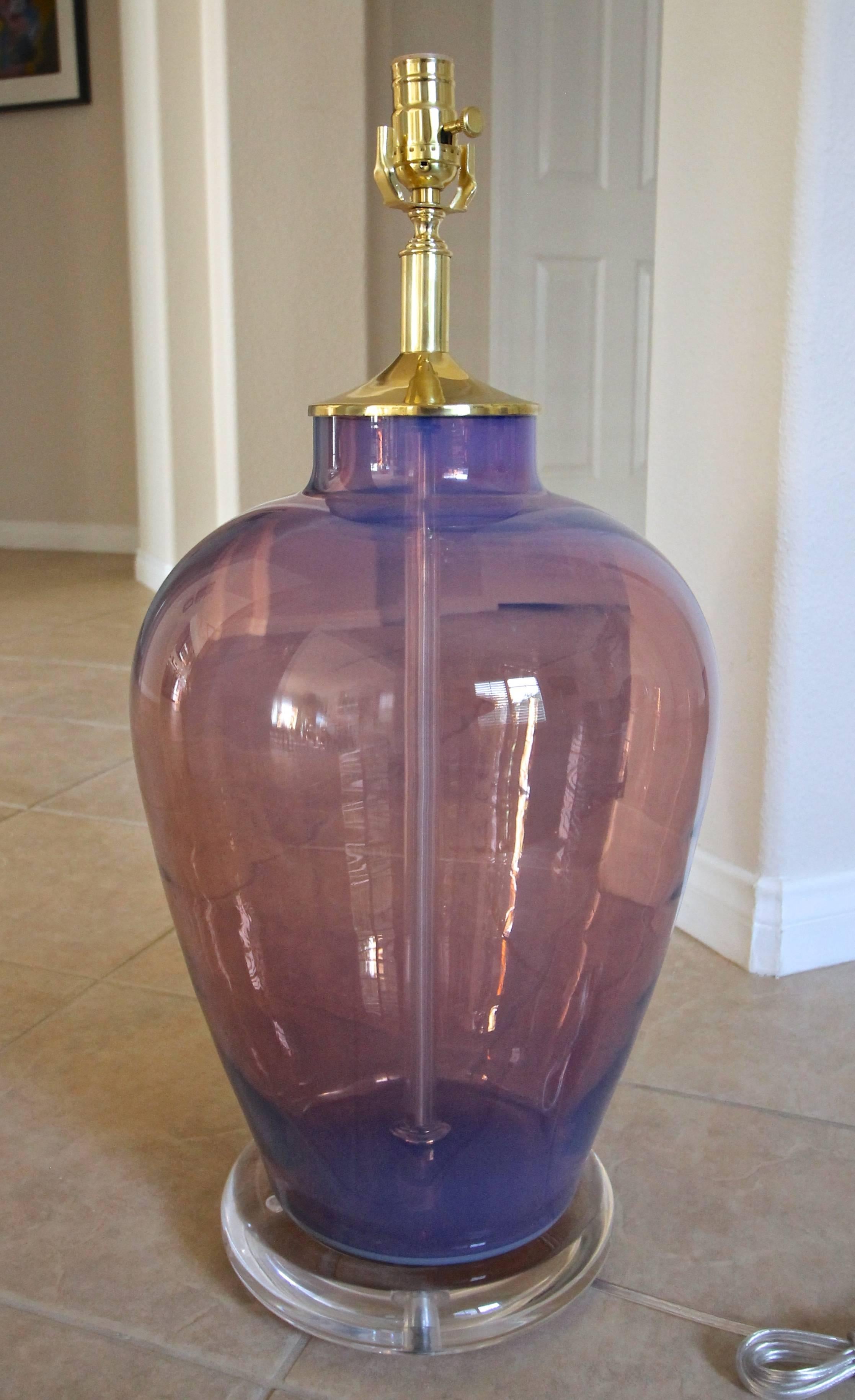 Large Murano Italian Opalescent Table Lamp In Excellent Condition For Sale In Palm Springs, CA