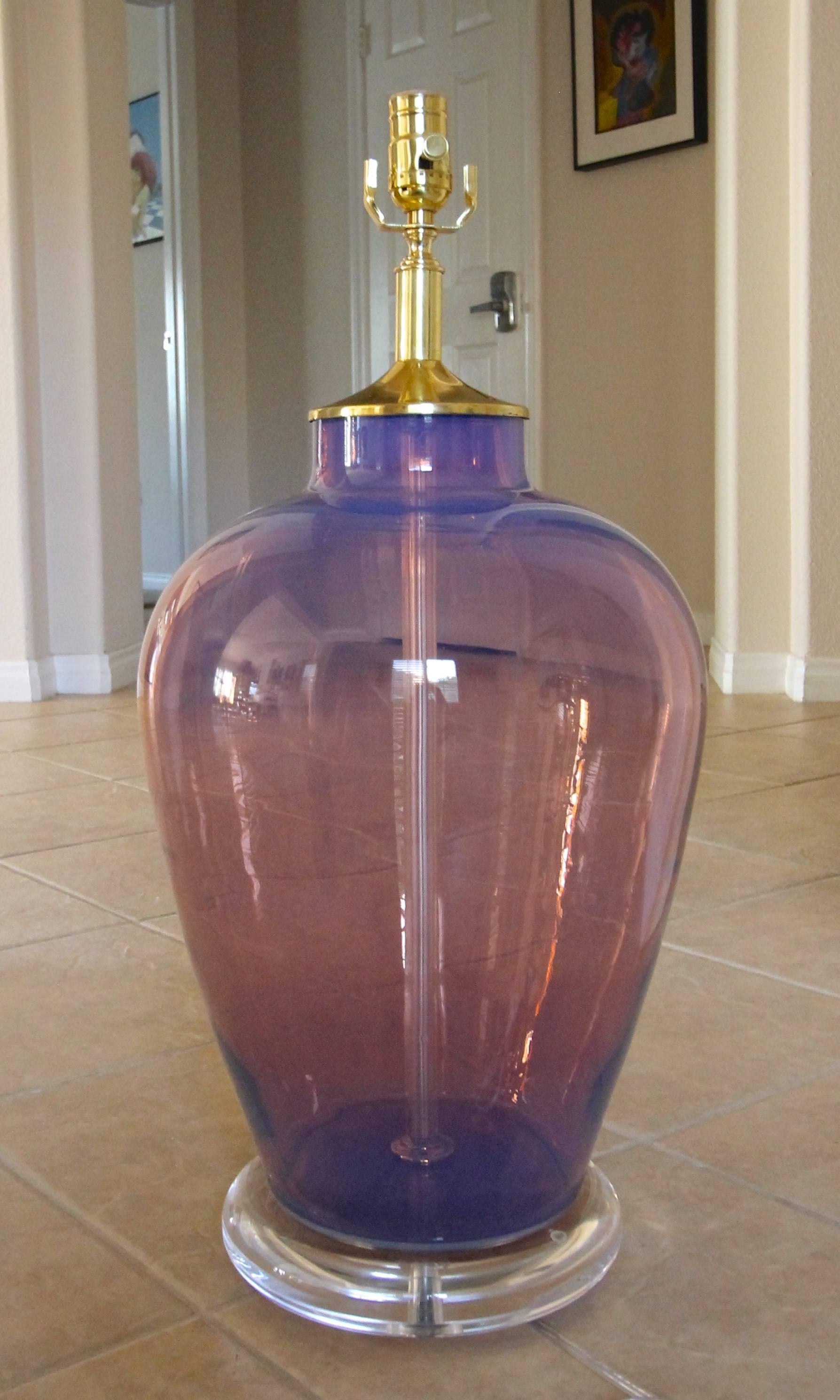 Larger bulbous shaped Murano opalescent glass table lamp with brass fittings and on custom acrylic base. The opalescent glass has soft hues of purple and lavender. Newly wired with new-three way brass socket and cord. Shade not included and is shown