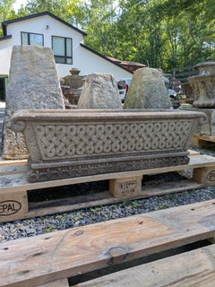 Britisches Pflanzgefäß aus Gussstein / Jardiniere