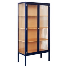 Alma Cabinet - Zeitgenössische Vitrine - Handgefertigt von BACD studio