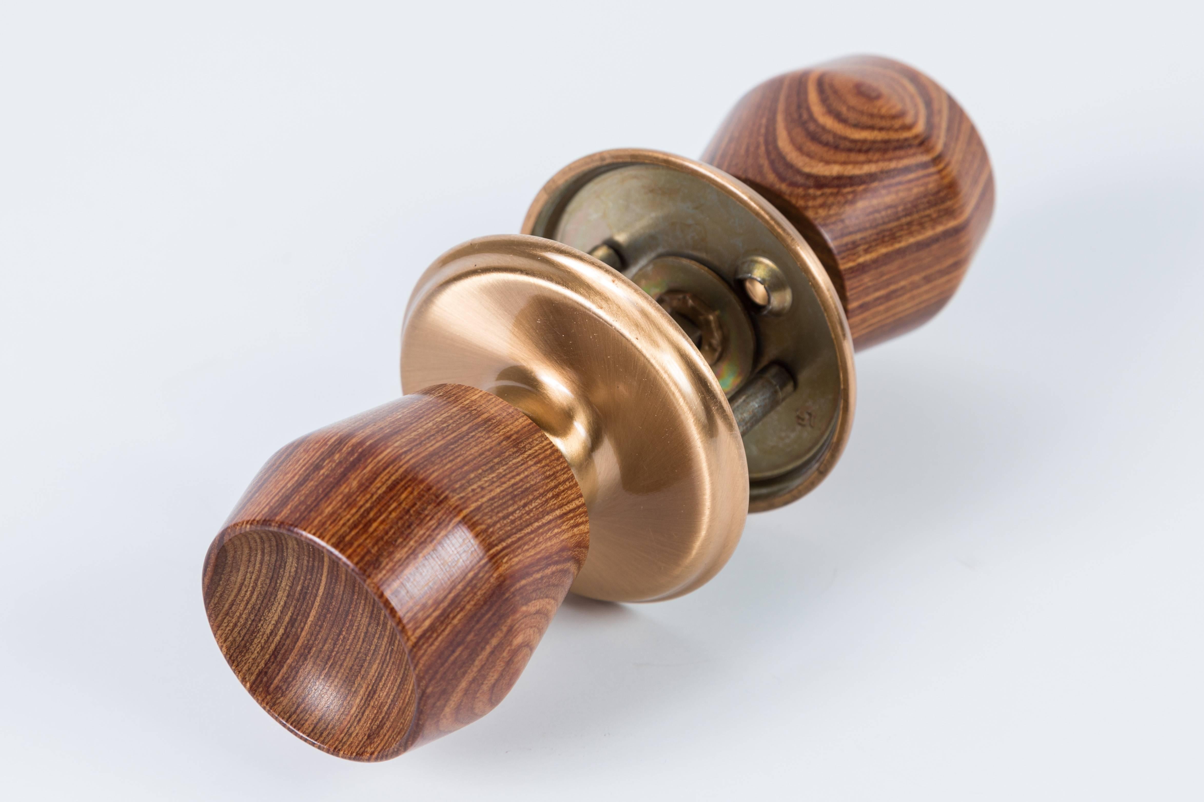 wood door knobs
