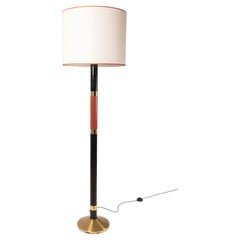 Lampadaire italien laqué noir et rouge avec détails en laiton, années 1970