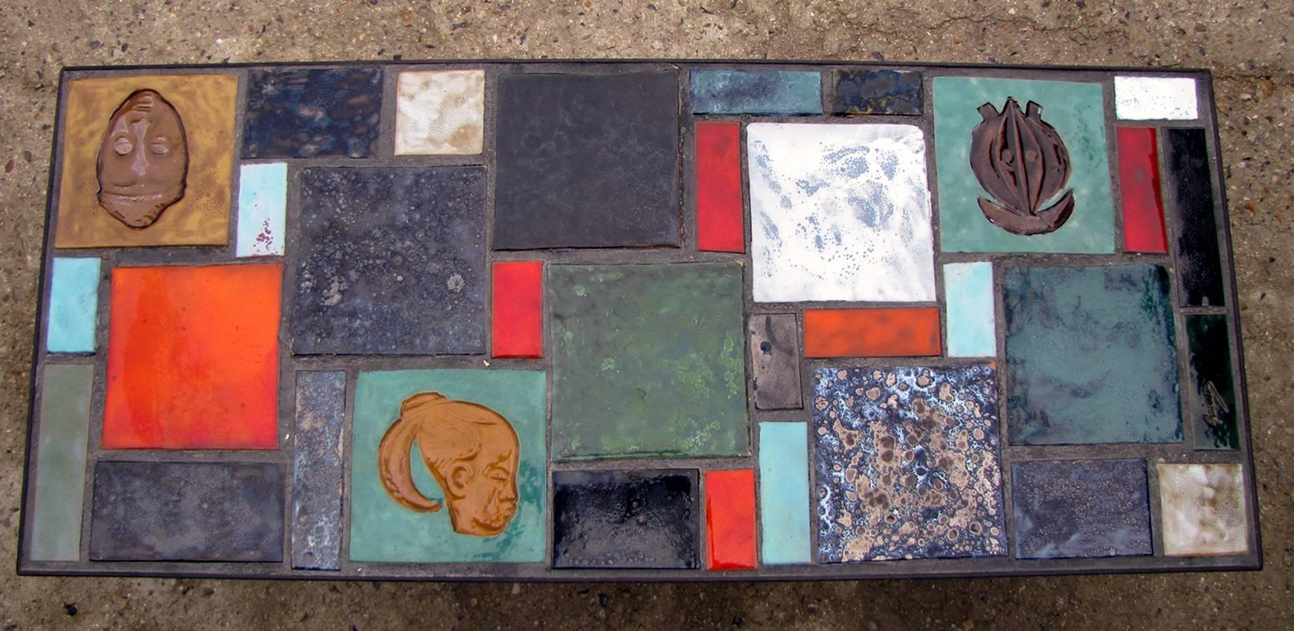 Milieu du XXe siècle Table basse avec décor africainiste, France, 1950 en vente