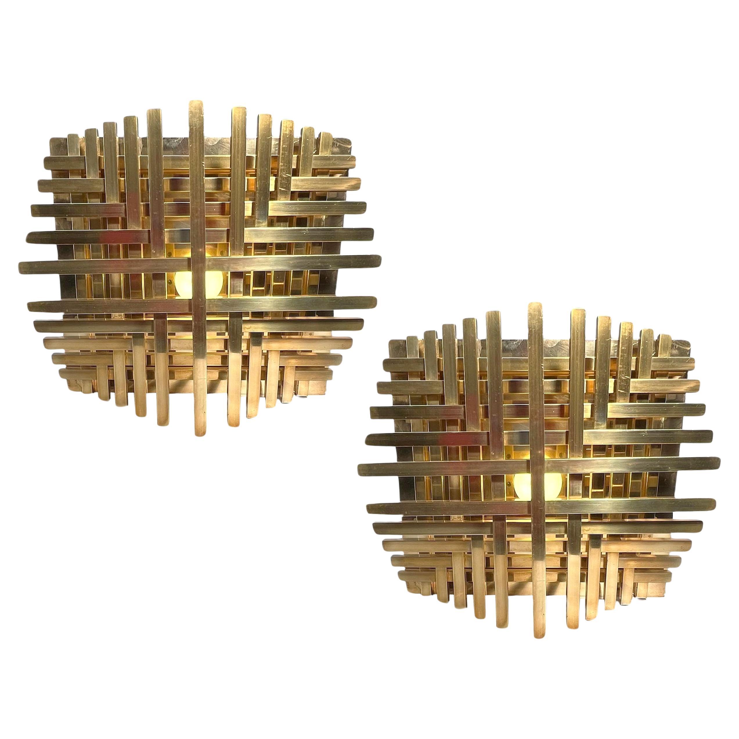 Coppia di appliques quadrate in ottone lucido, di Philippe Jean, Francia, circa 1970 in vendita
