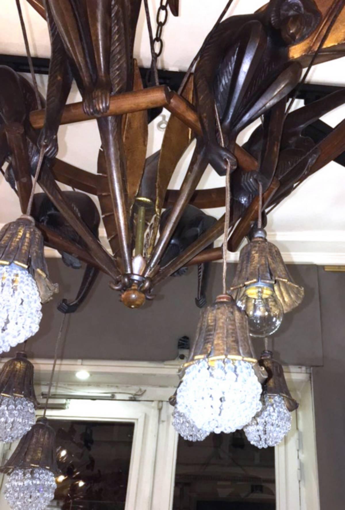 Monkey's Chandelier in Carved Wood, Gilt Iron and Glass Beads, Art Deco Period In Excellent Condition In Paris, FR