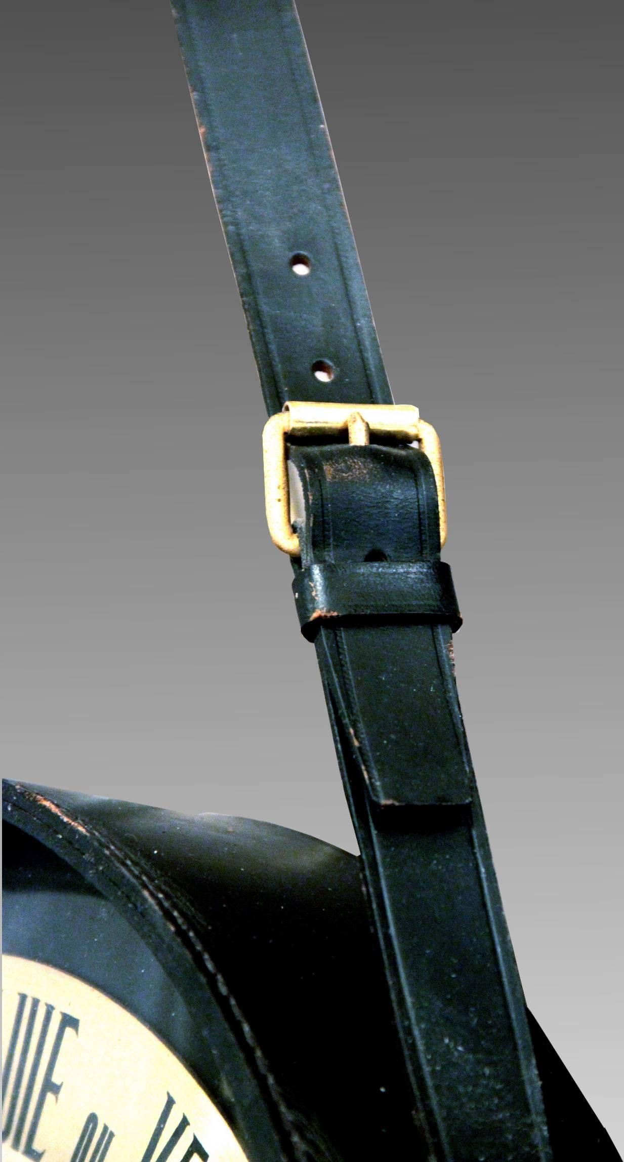 Reloj redondo y barómetro de cuero negro de Jacques Adnet, Francia, 1950 Latón en venta