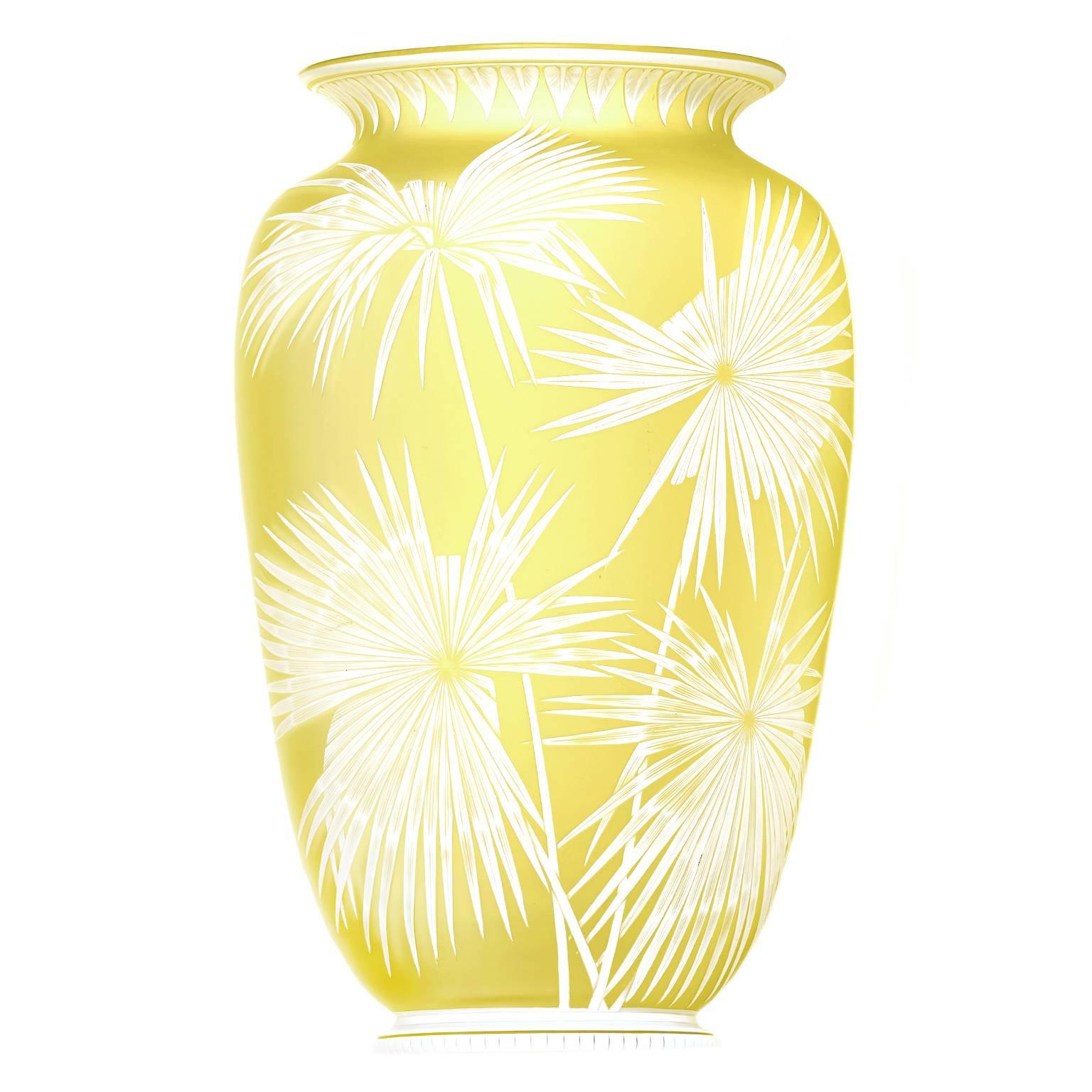 Magnificent Thomas Webb Japanese Aesthetic Cameo Glass Vase