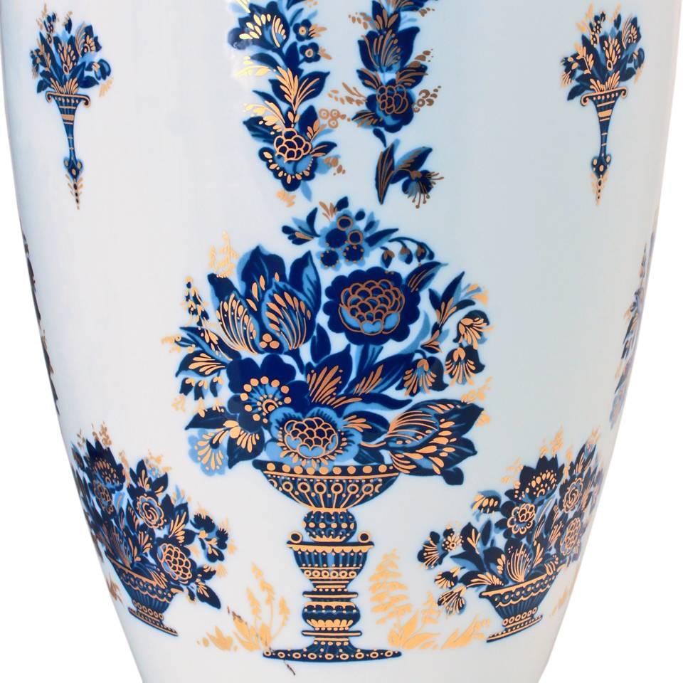 Pair of Monumental Heinrich Porcelain Palace Vases In Excellent Condition In Litchfield, CT